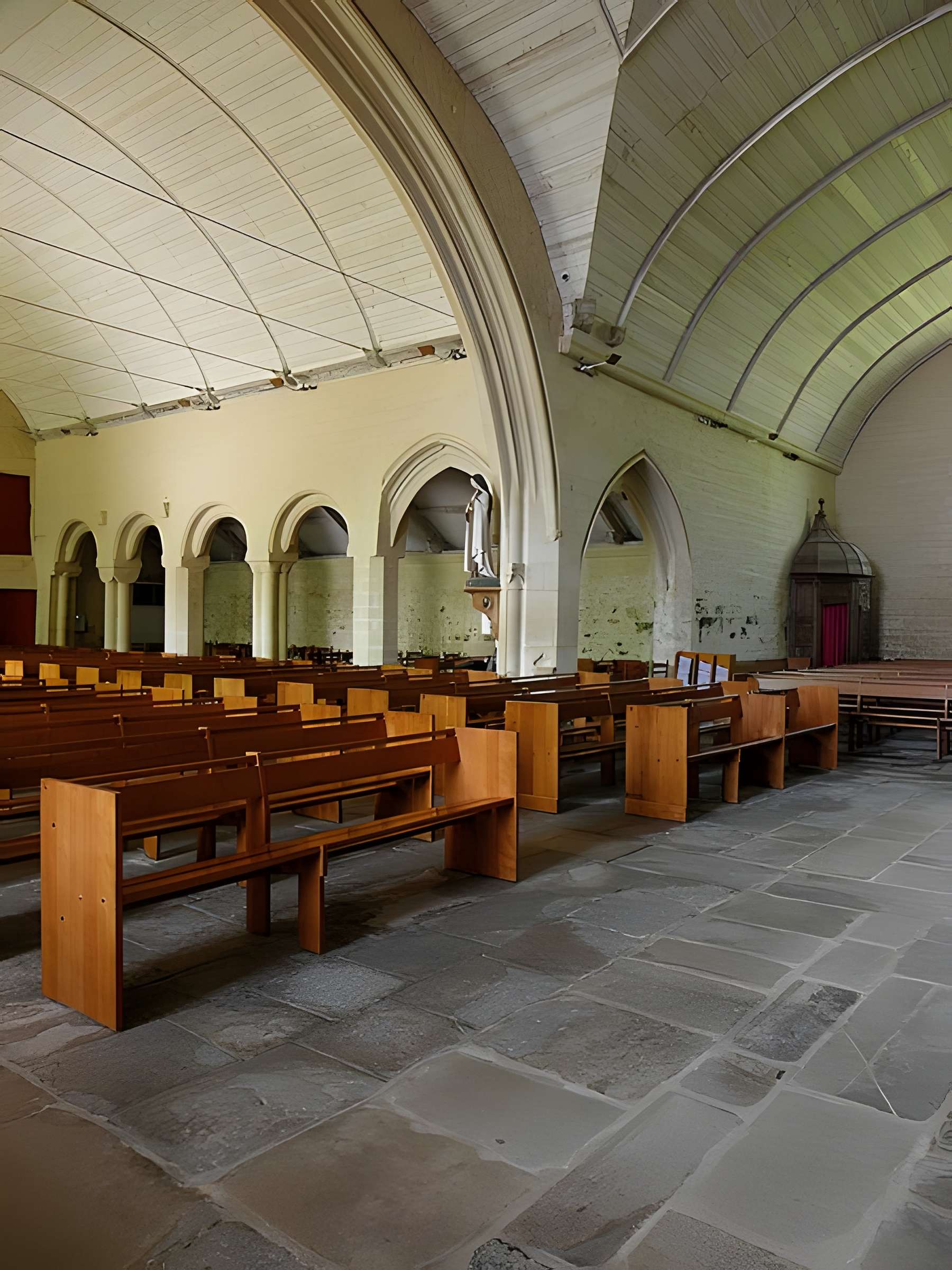 Église Saint-Demet de Plozévet