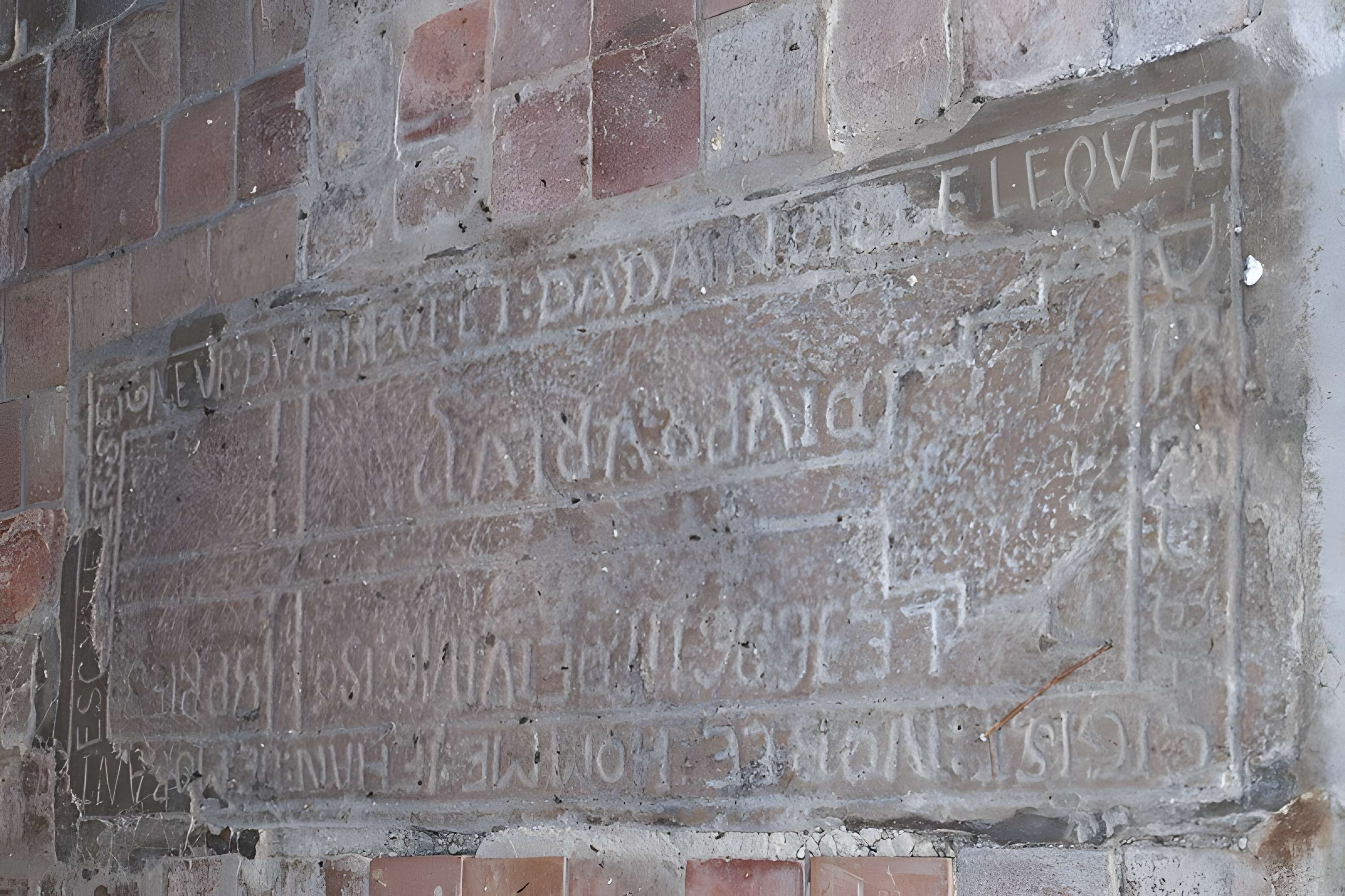 Église Saint-Denis d'Adainville