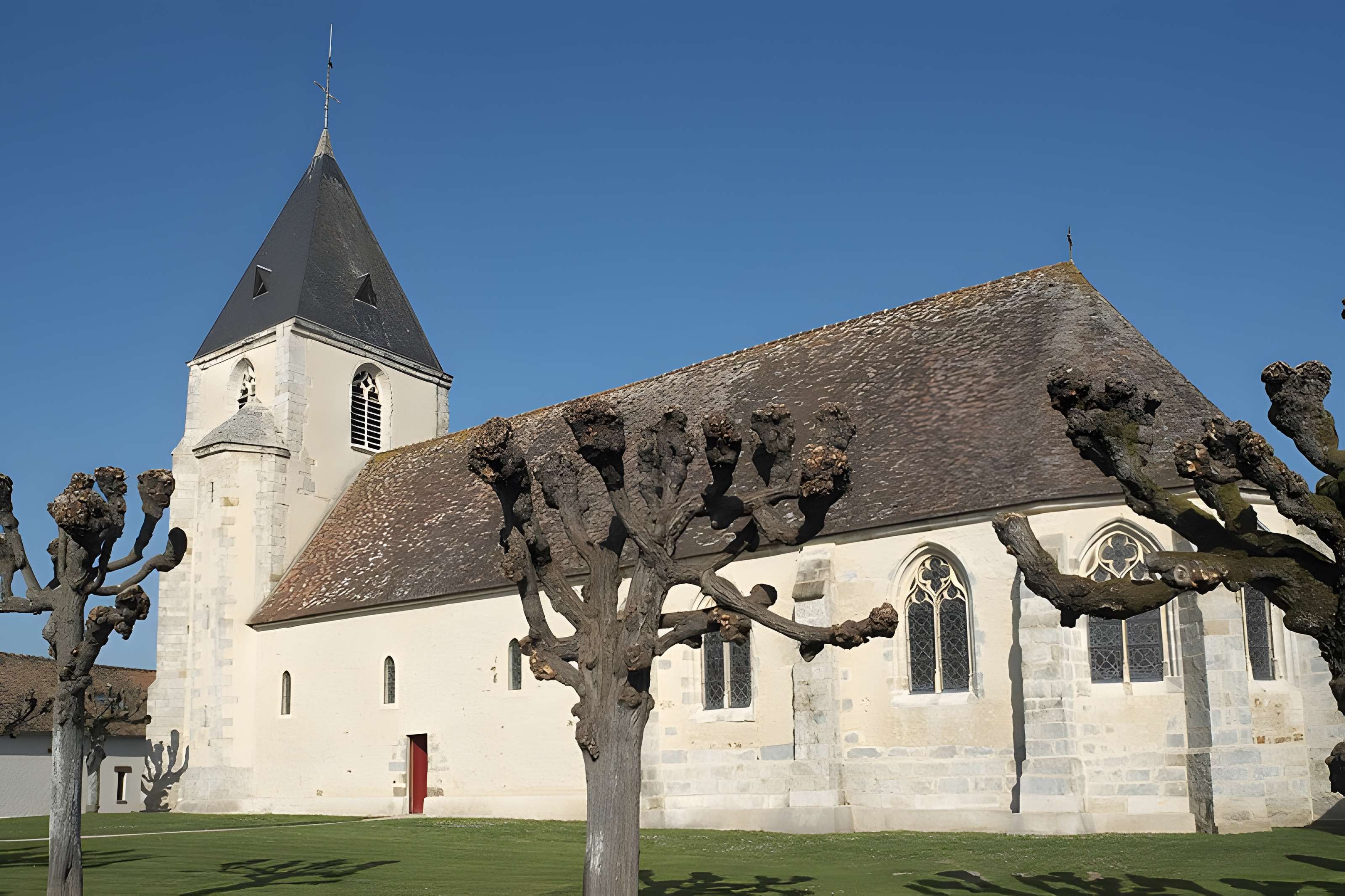 Église Saint-Denis d'Adainville