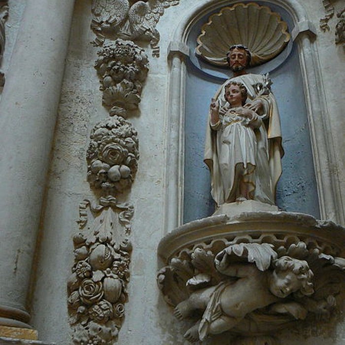 Photo de Ancienne abbaye, actuellement Caserne Canclaux