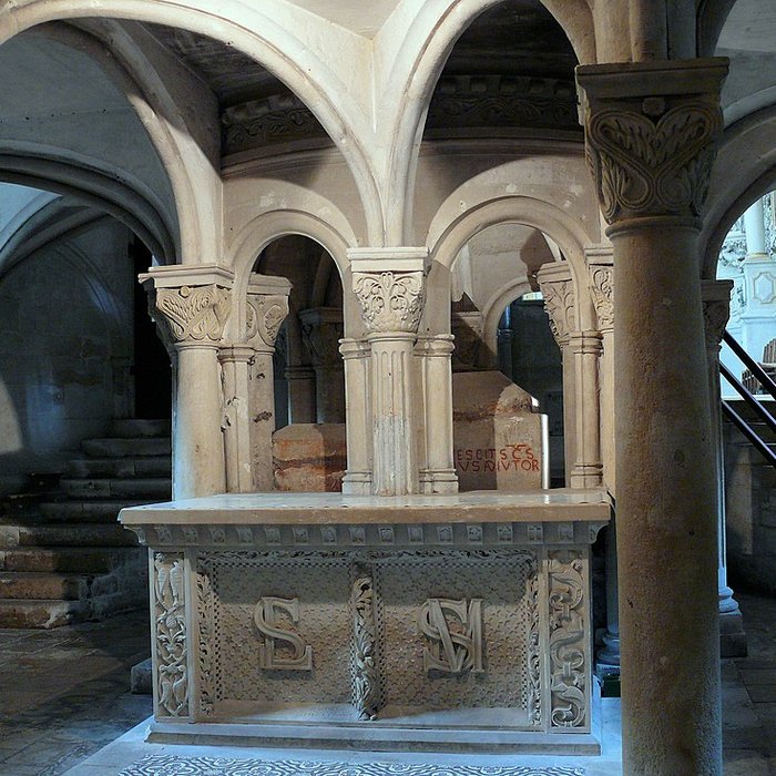 Photo de Ancienne abbaye, actuellement Caserne Canclaux