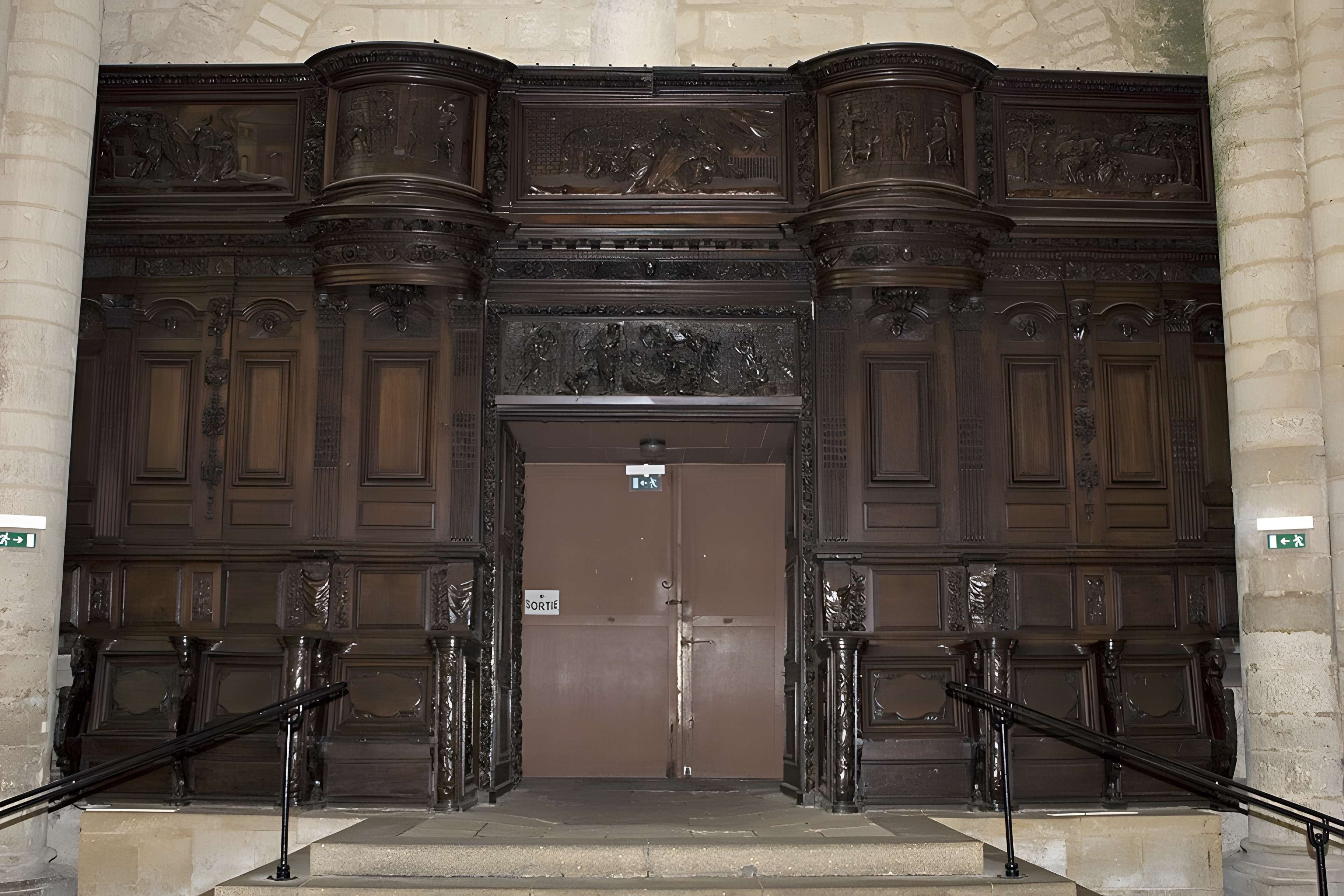Ancienne abbaye, actuellement Caserne Canclaux