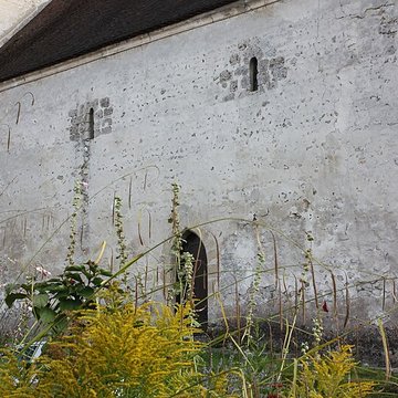 Église Saint-Denis de Chérence et croix
