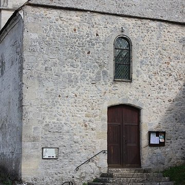 Église Saint-Denis de Chérence et croix