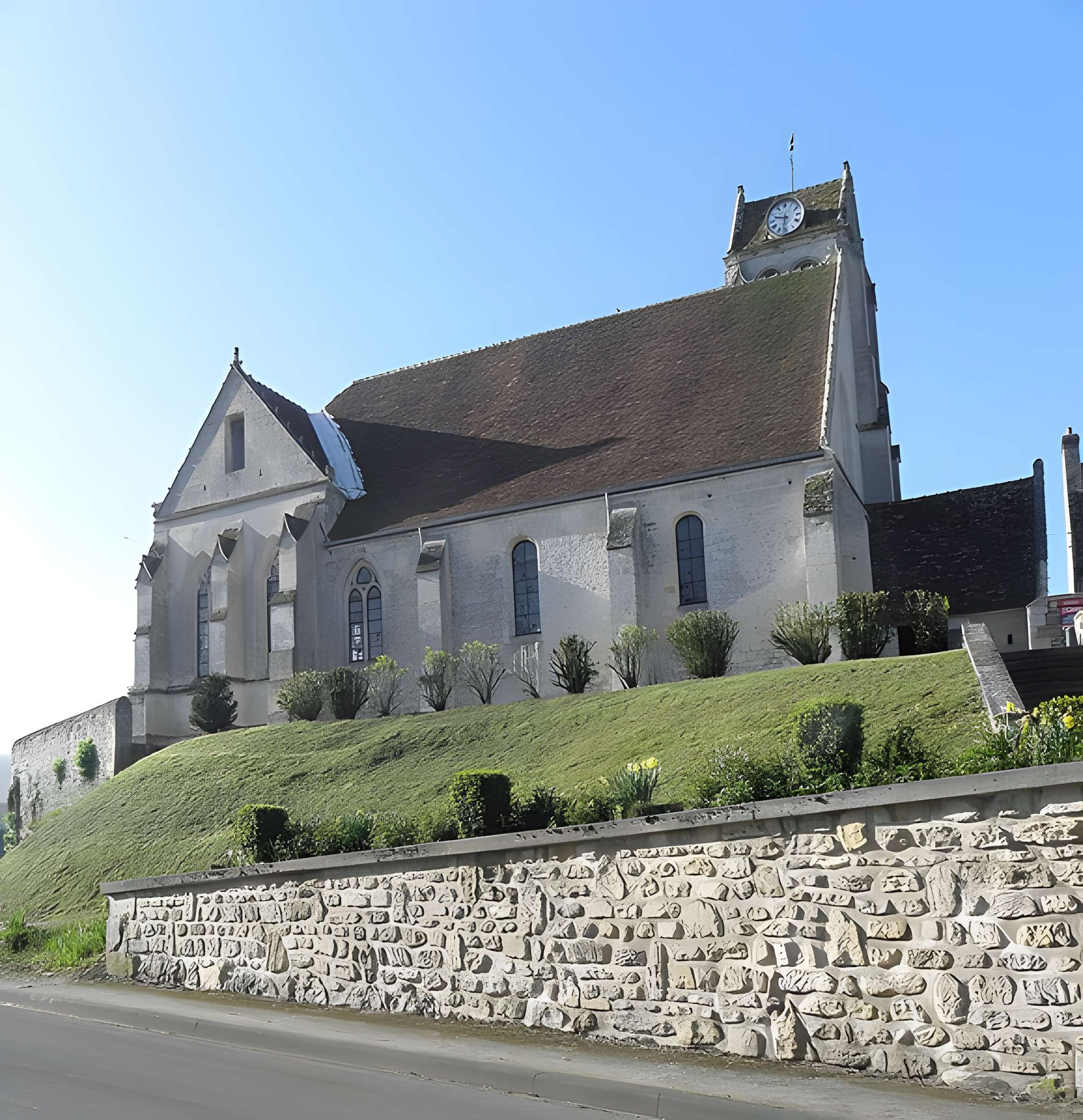 Église Saint-Denis de Fresnoy-la-Rivière