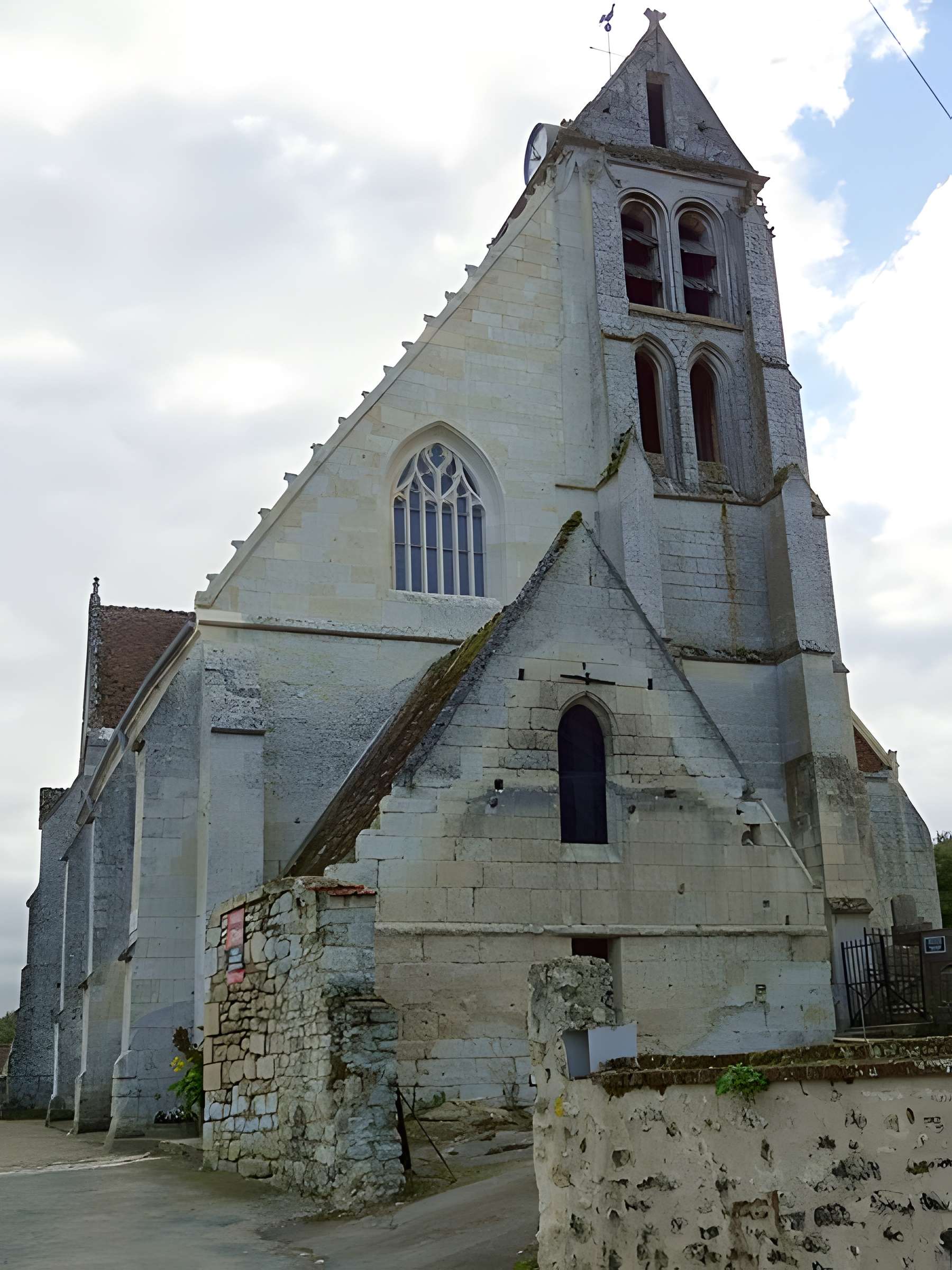 Église Saint-Denis de Fresnoy-la-Rivière