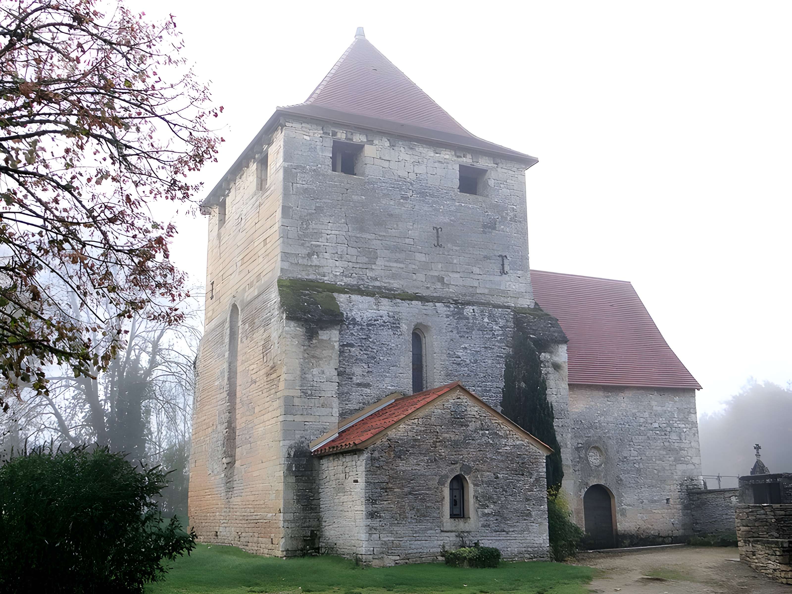 Église Saint-Denis de Luziers de Salviac
