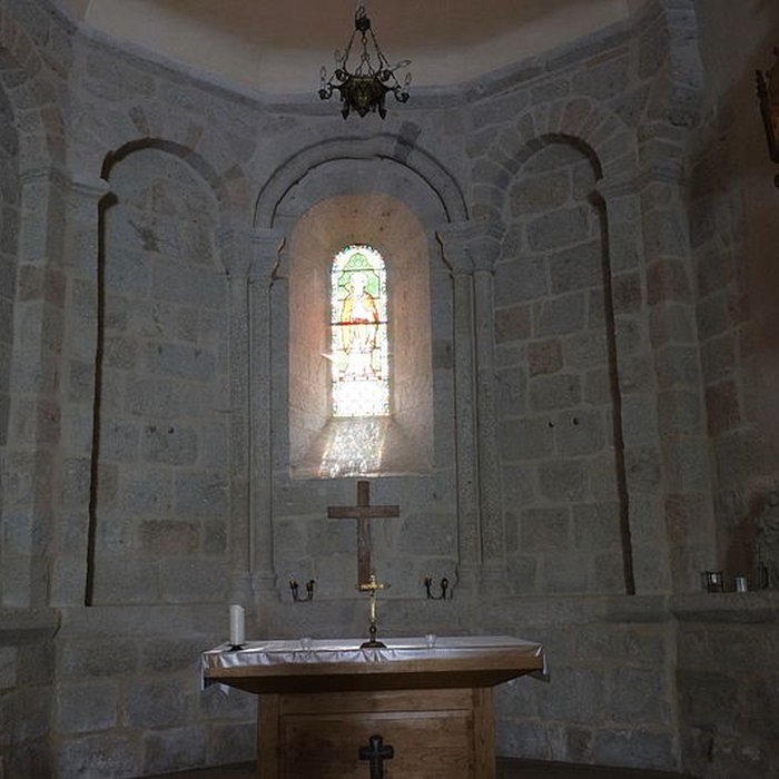 Photo de Église Saint-Denis de Saint-Denis-des-Murs et croix