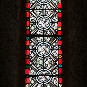 Église Saint-Denis de Saint-Denis-des-Murs et croix