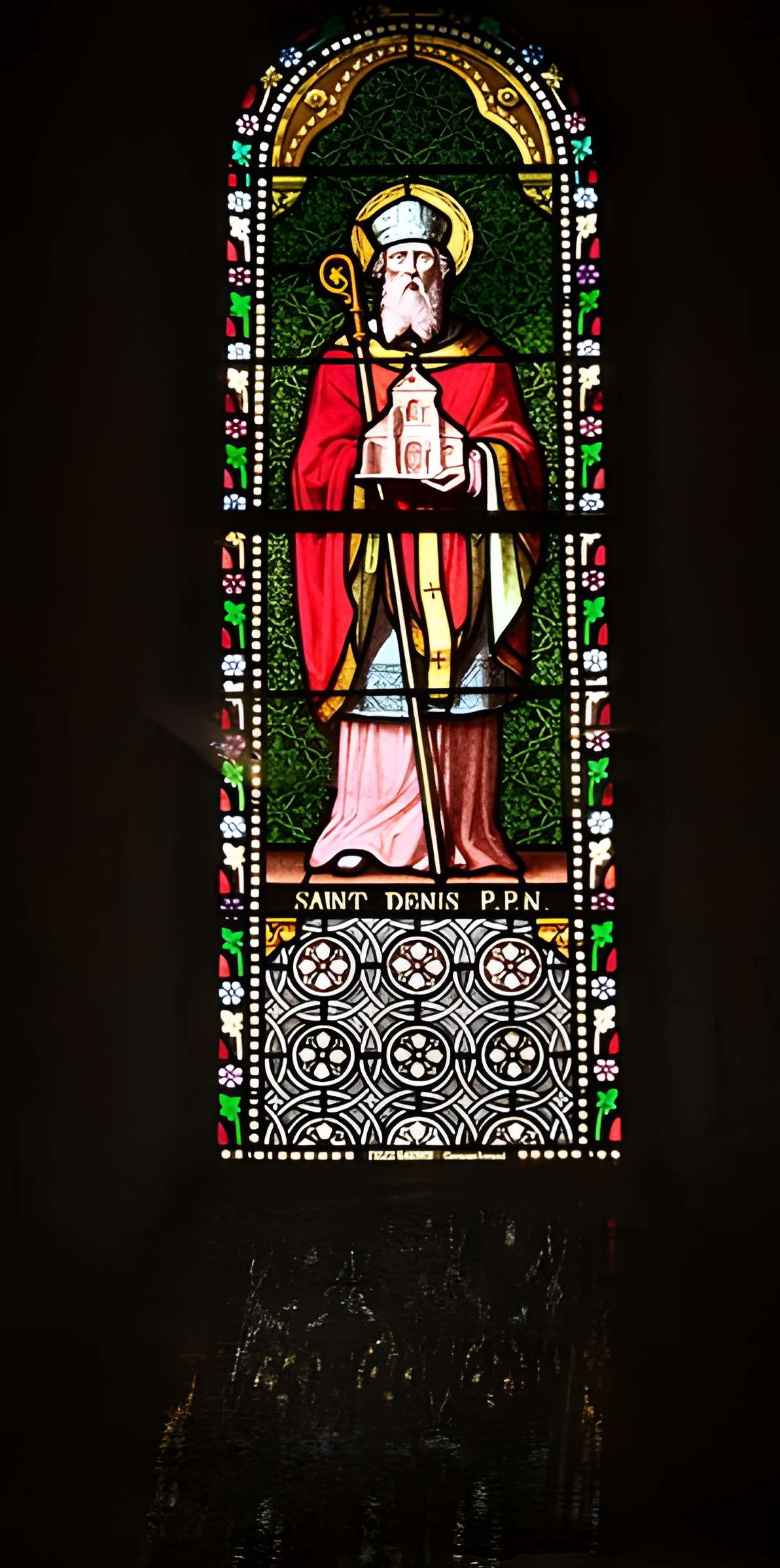 Église Saint-Denis de Saint-Denis-des-Murs et croix