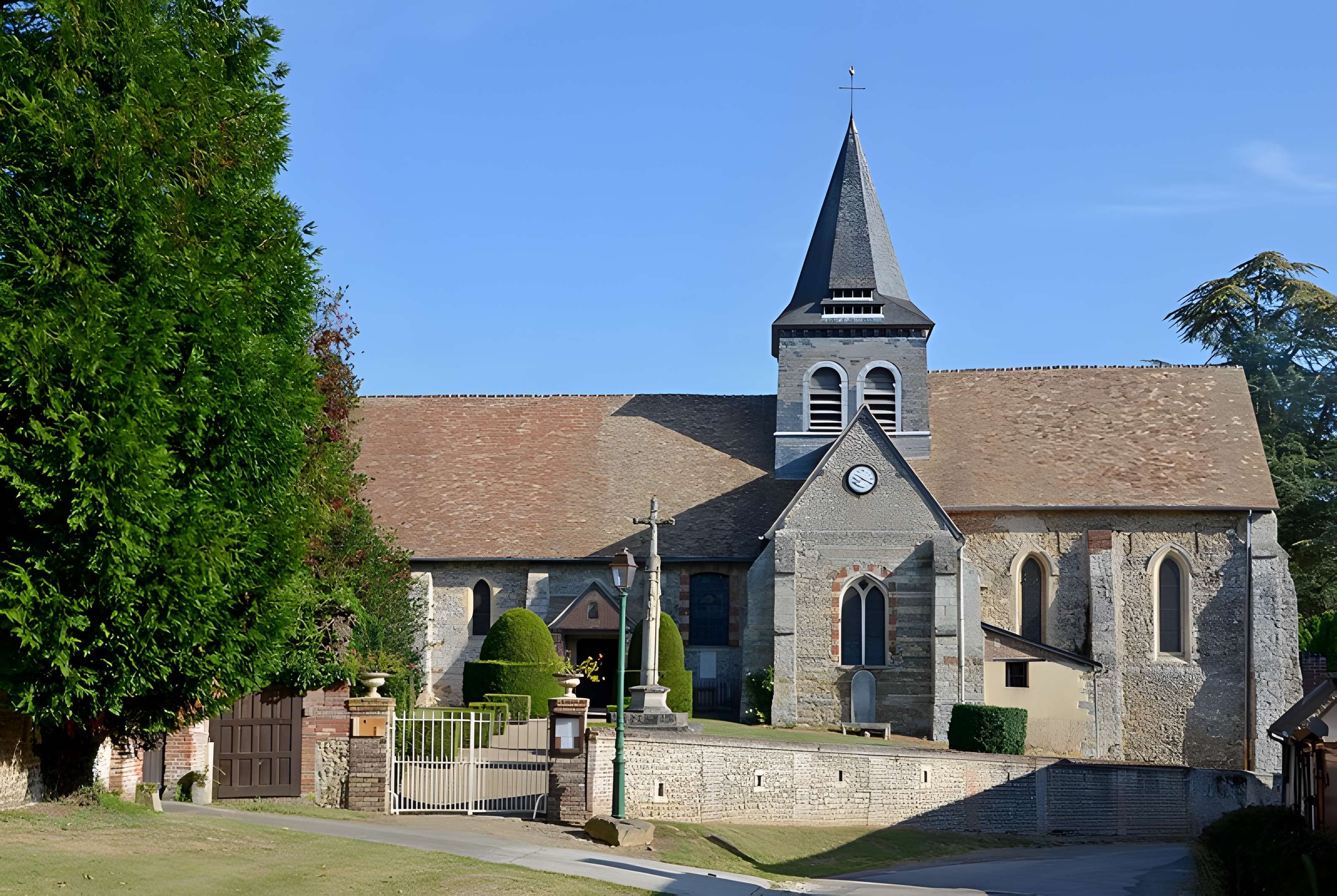 Église Saint-Denis de Saint-Denis-le-Ferment