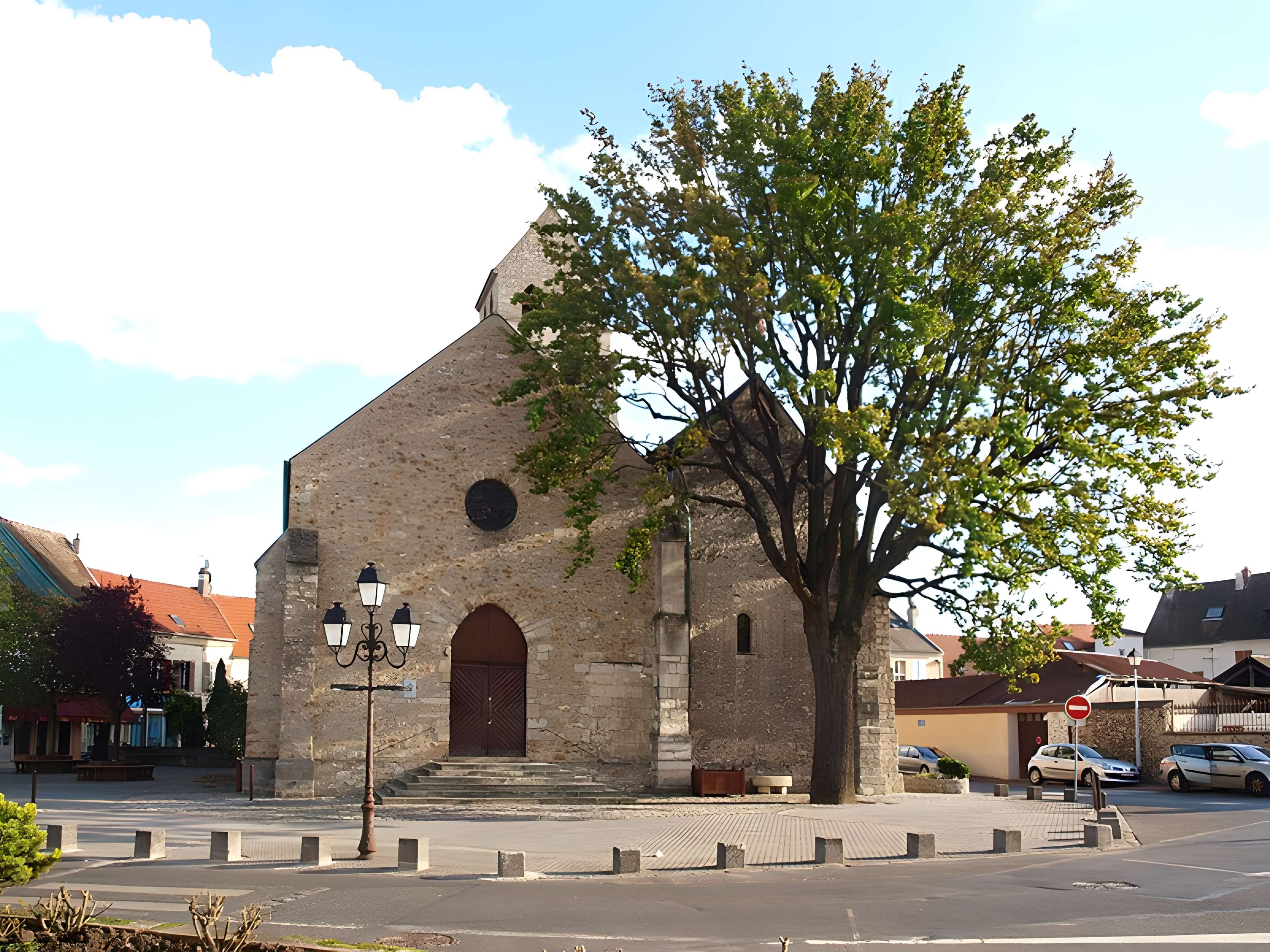 Église Saint-Denis de Wissous