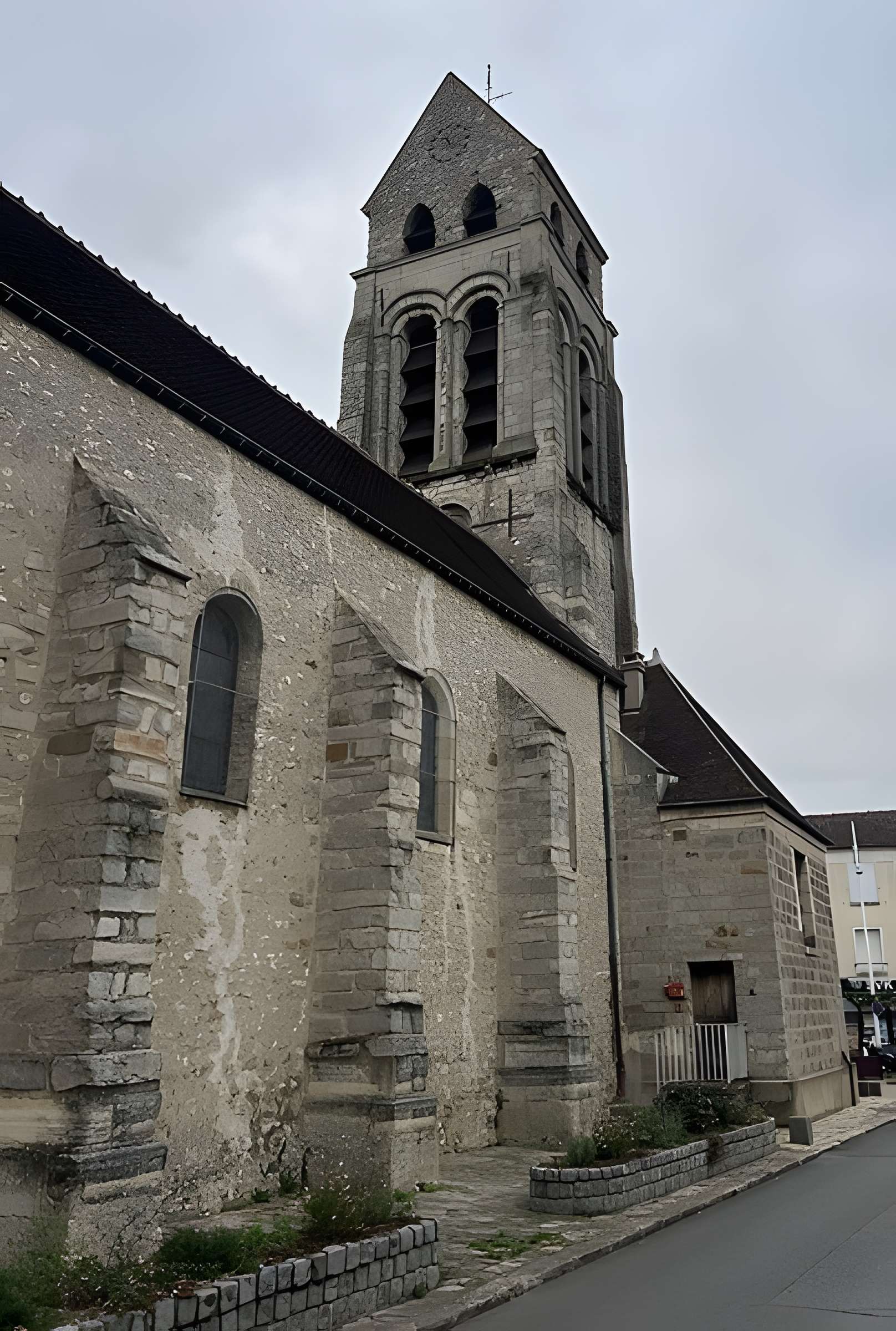 Église Saint-Denis de Wissous
