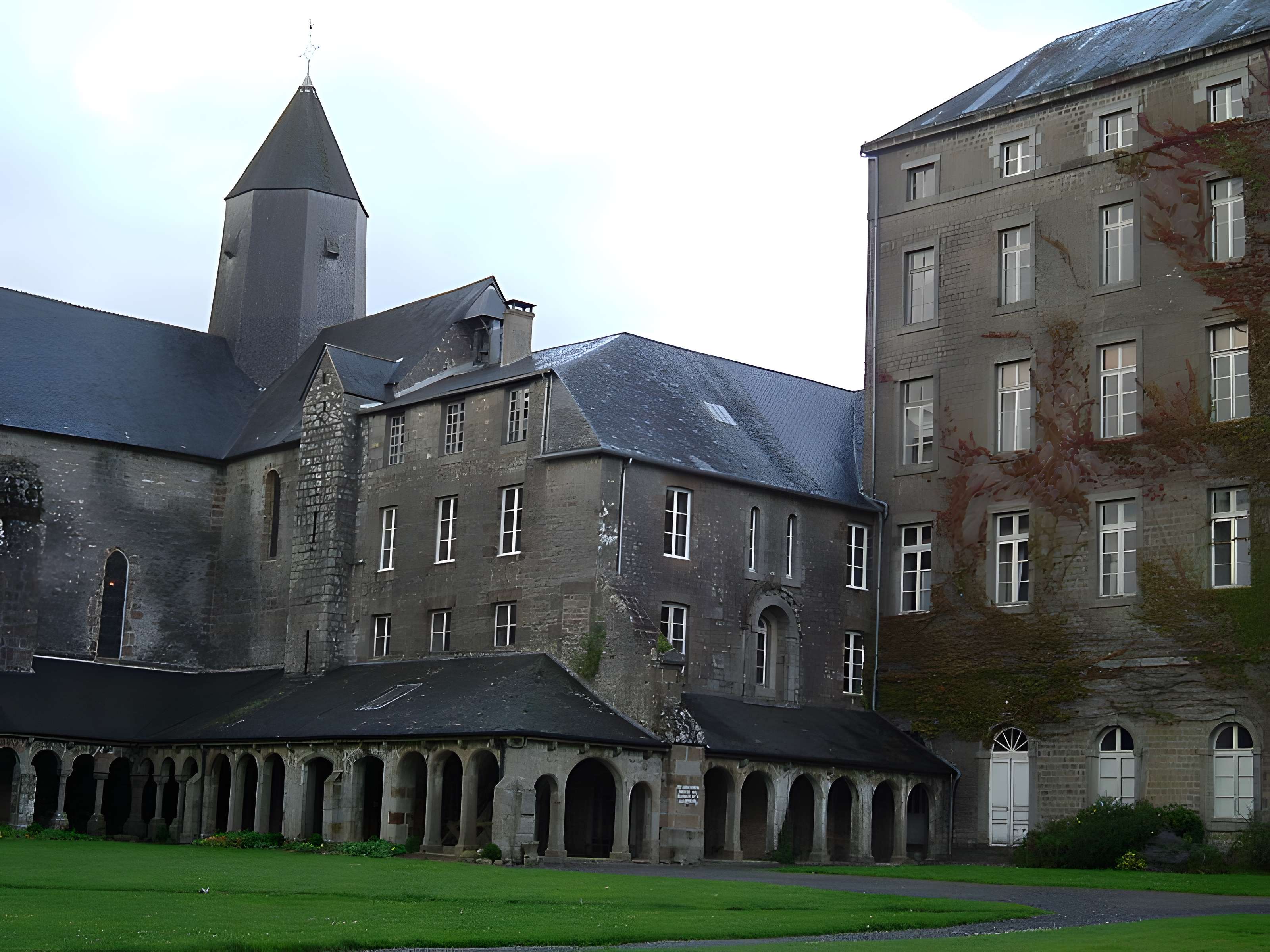 Abbaye Blanche de Mortain