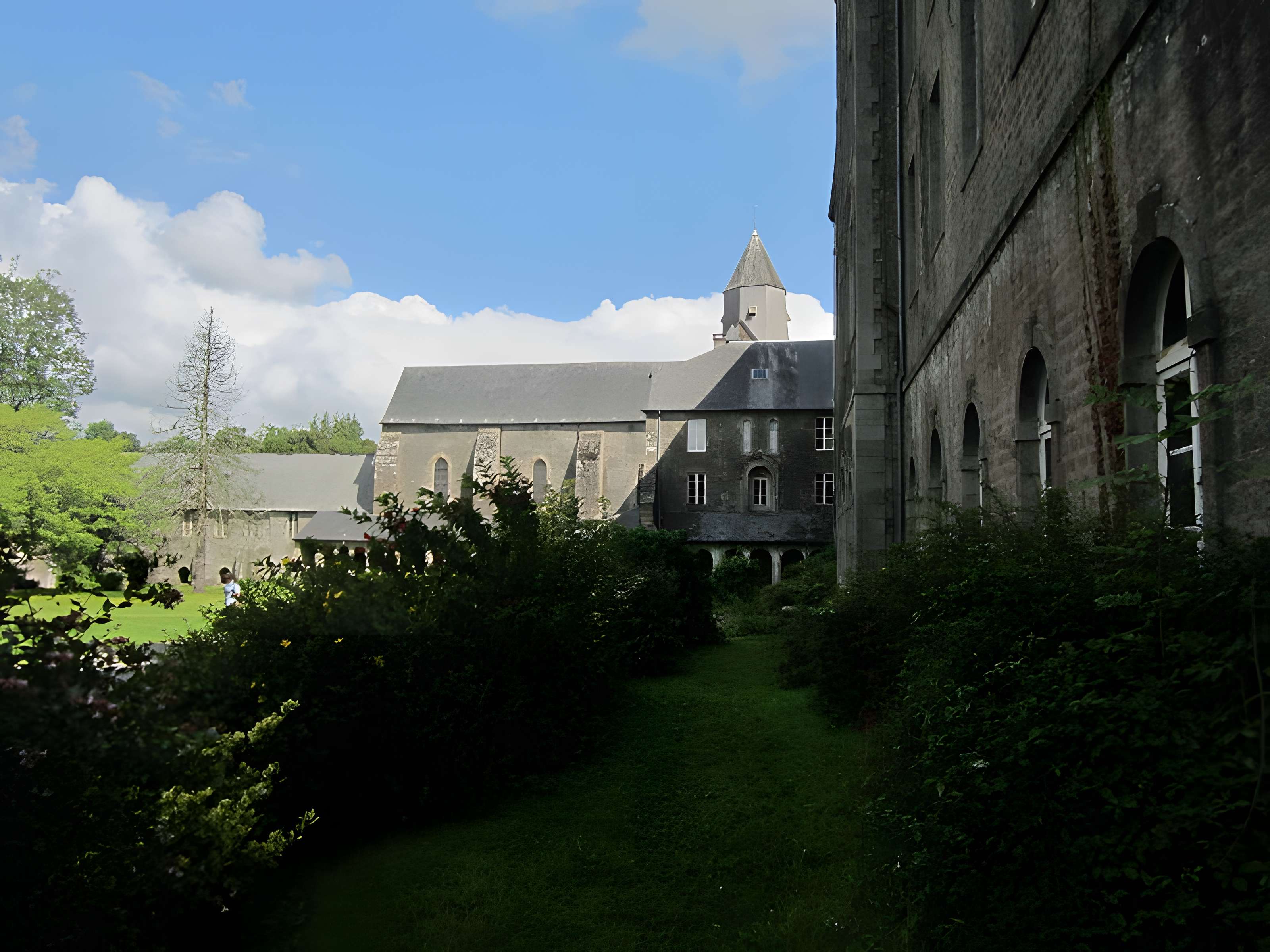 Abbaye Blanche de Mortain