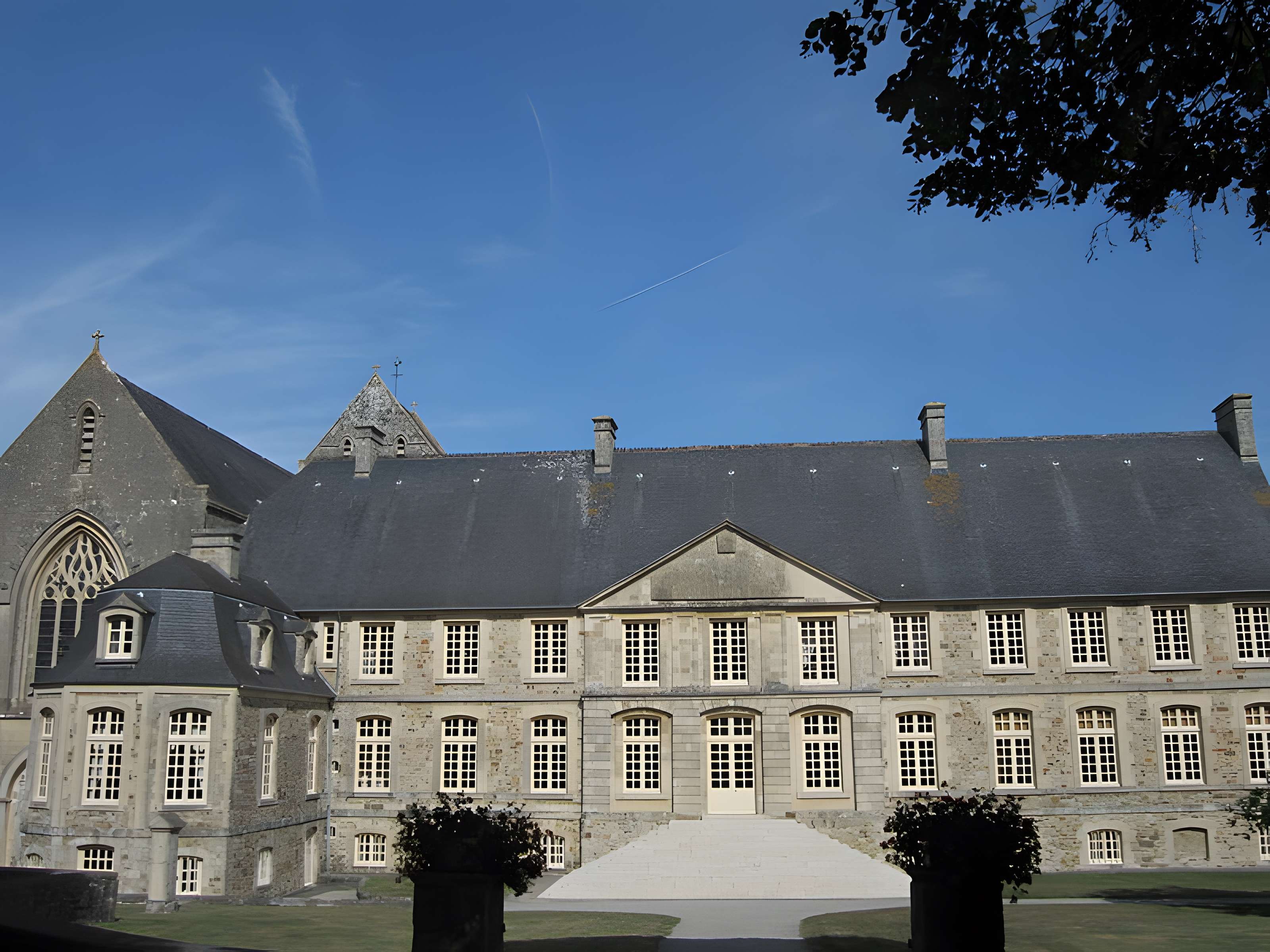 Abbaye de Saint-Sauveur-le-Vicomte