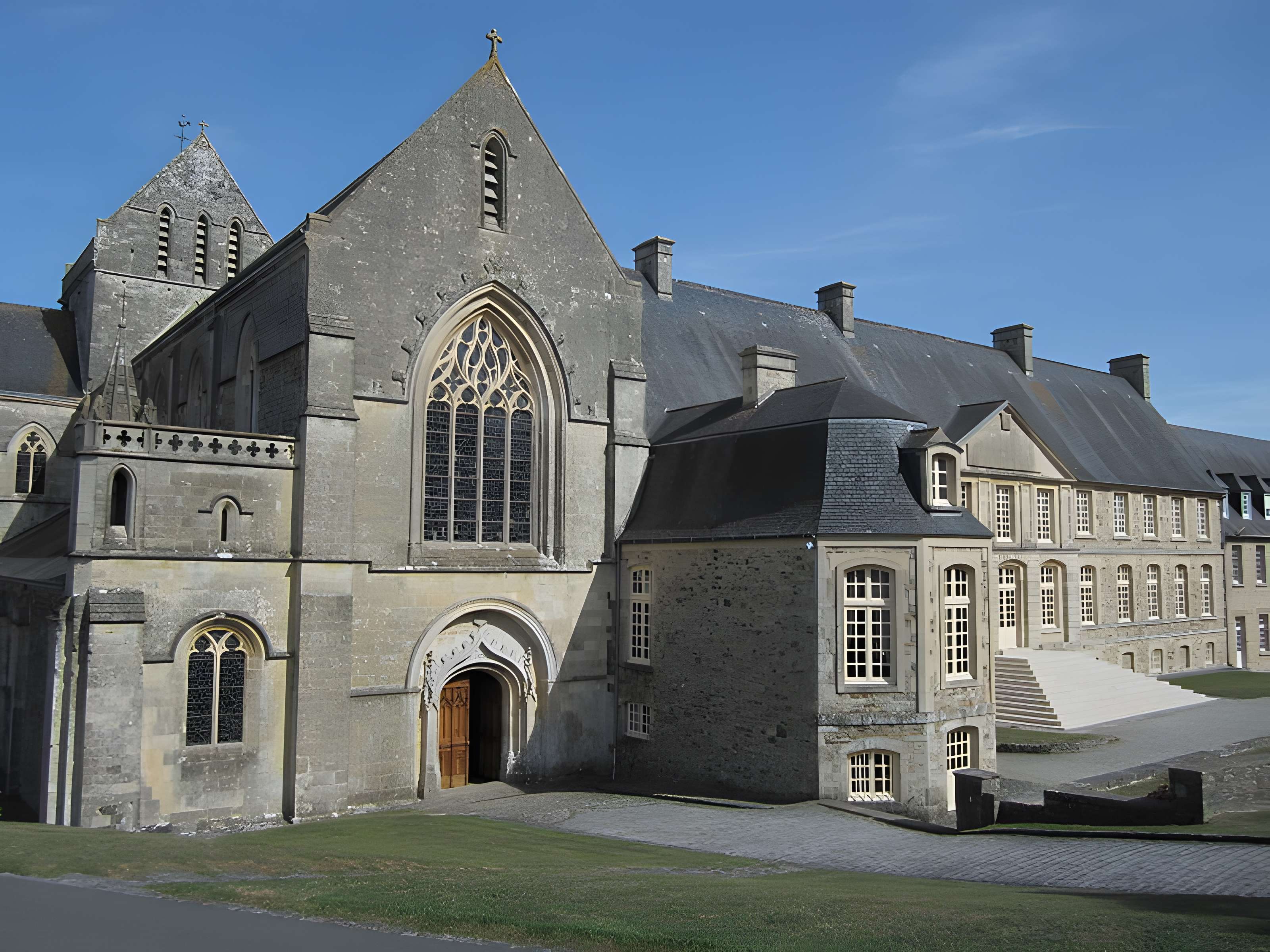 Abbaye de Saint-Sauveur-le-Vicomte