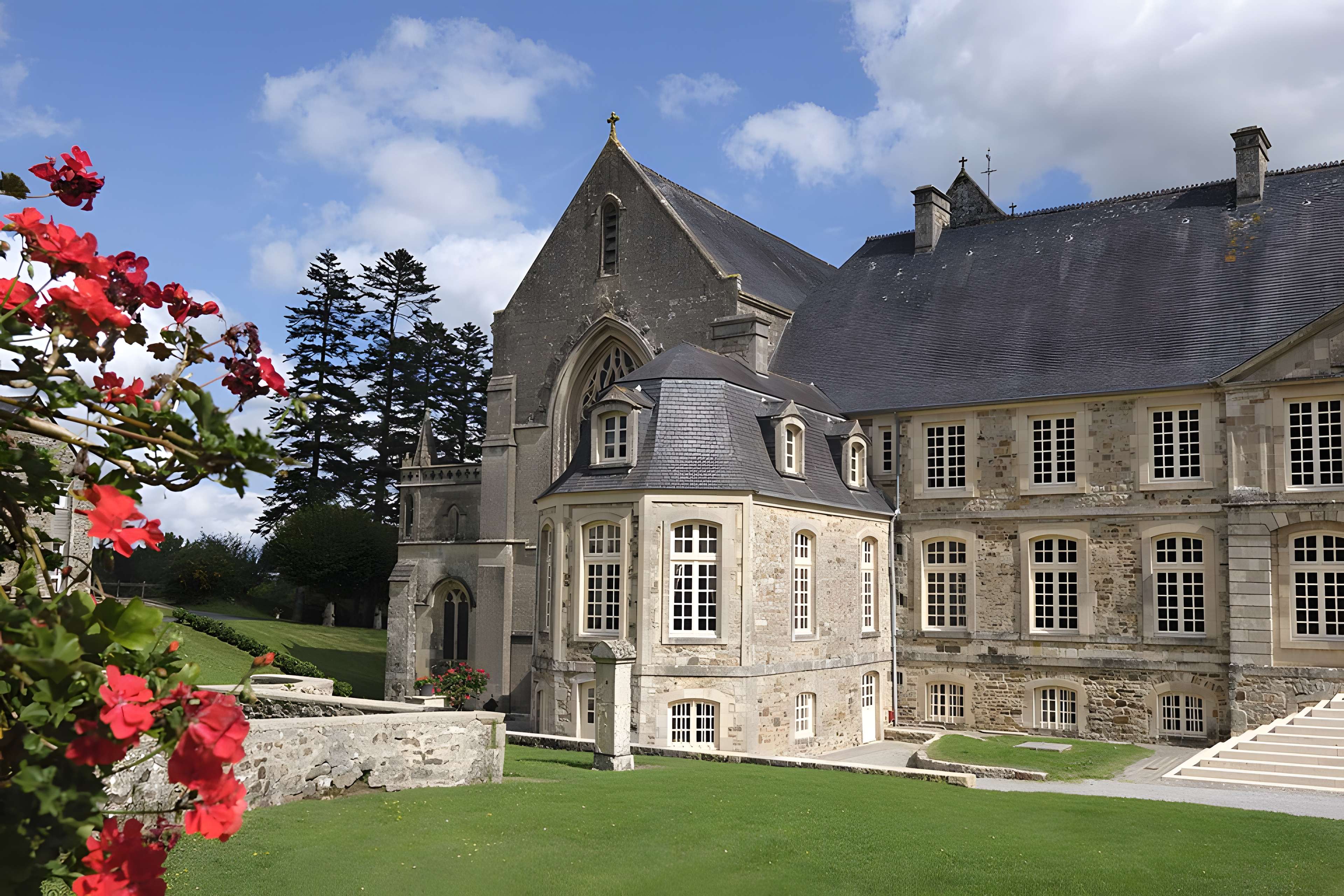 Abbaye de Saint-Sauveur-le-Vicomte