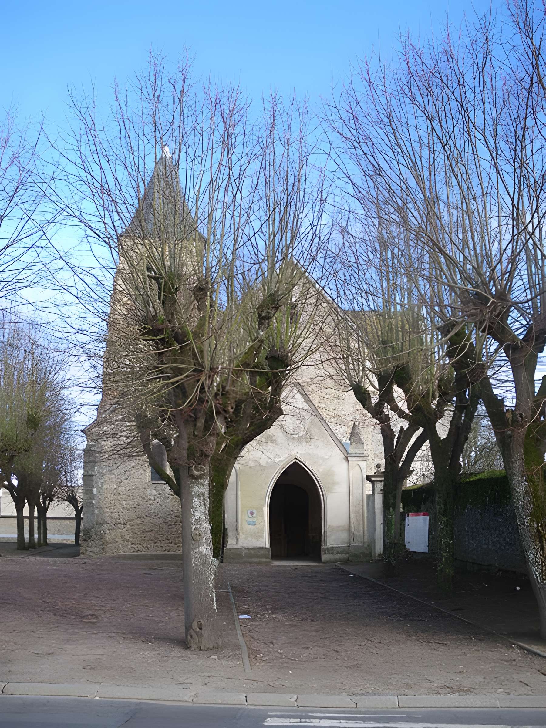 Église Saint-Didier de Bruyères-le-Châtel