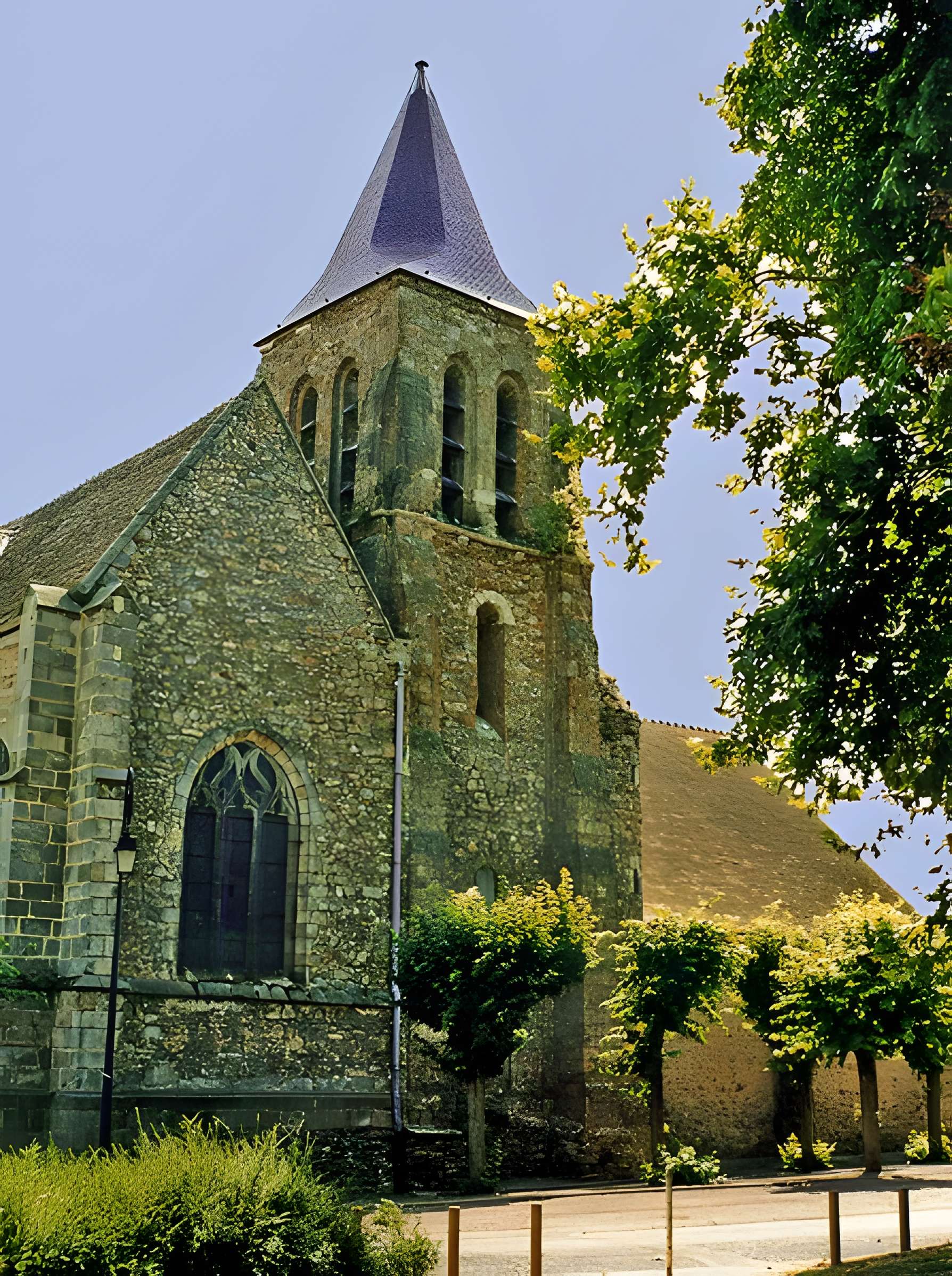 Église Saint-Didier de Bruyères-le-Châtel
