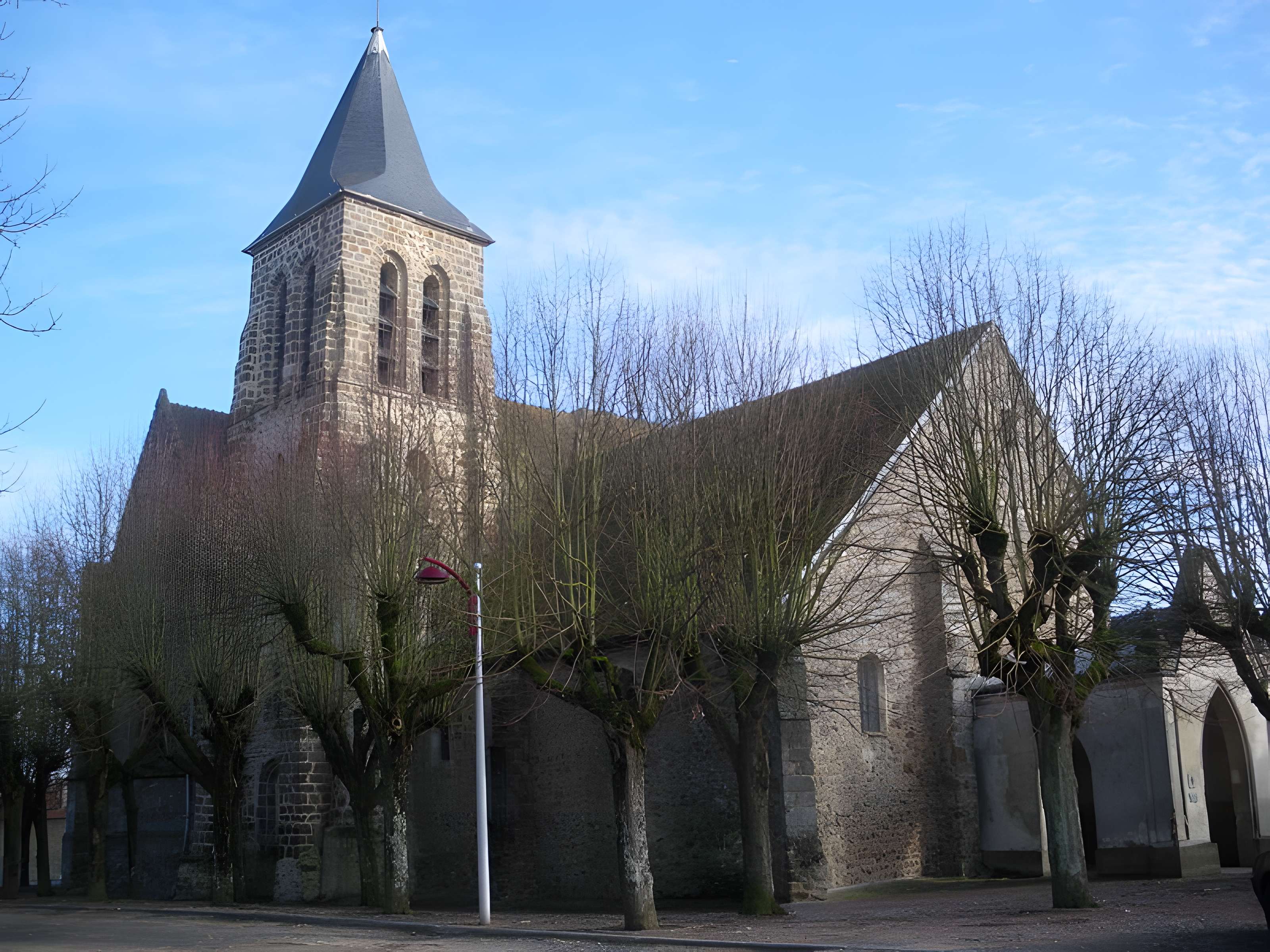 Église Saint-Didier de Bruyères-le-Châtel