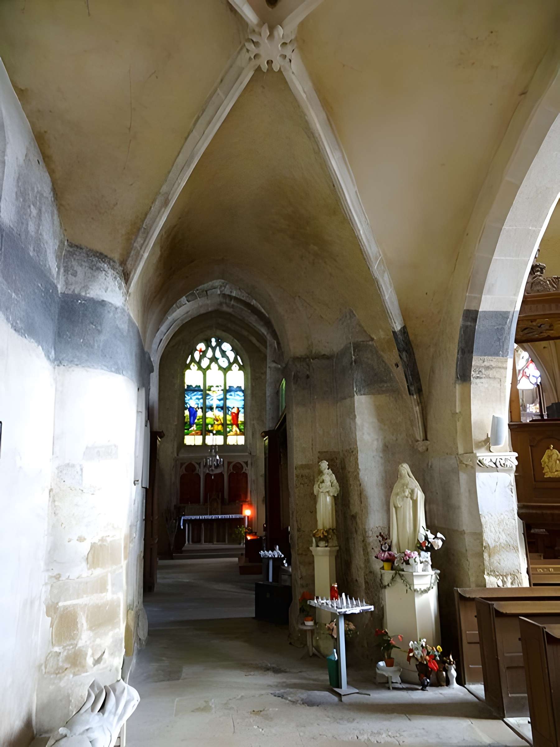 Église Saint-Didier de Bruyères-le-Châtel