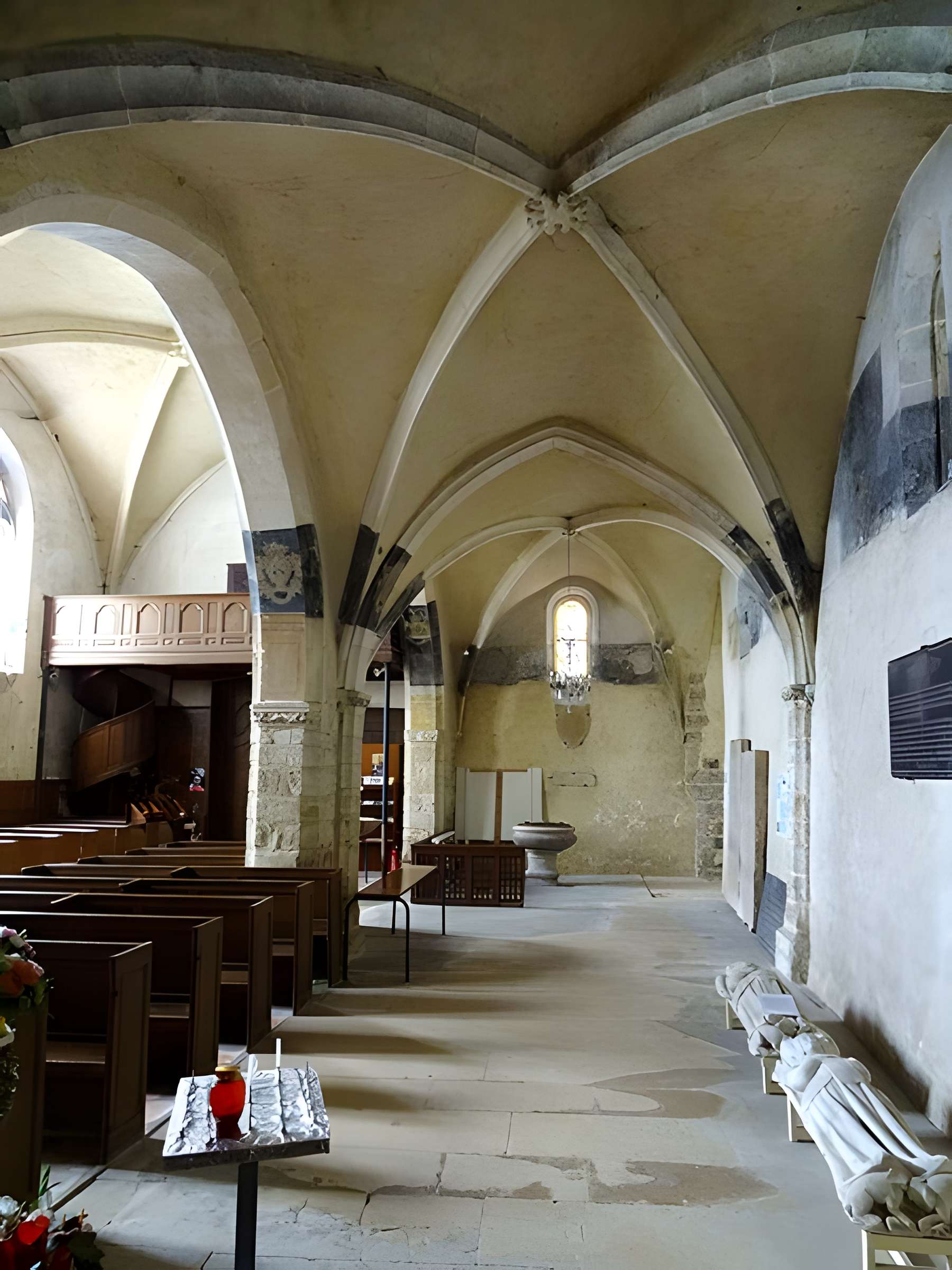 Église Saint-Didier de Bruyères-le-Châtel