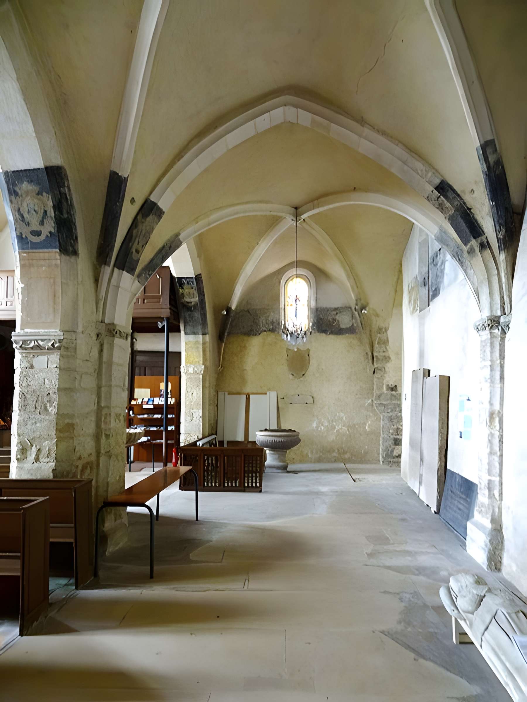 Église Saint-Didier de Bruyères-le-Châtel