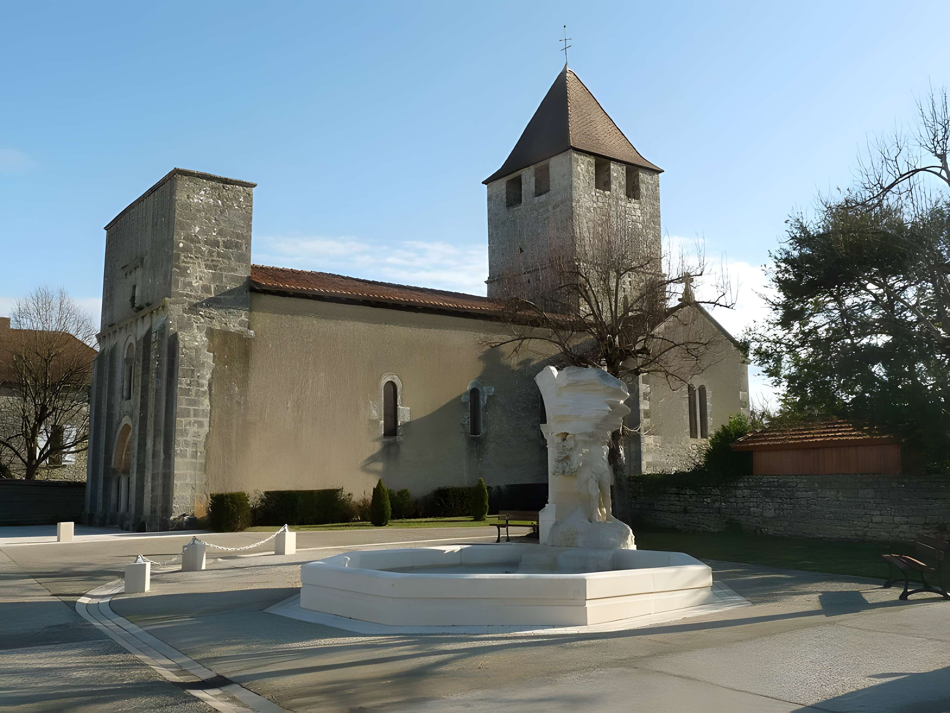 Église Saint-Didier de Marillac-le-Franc 