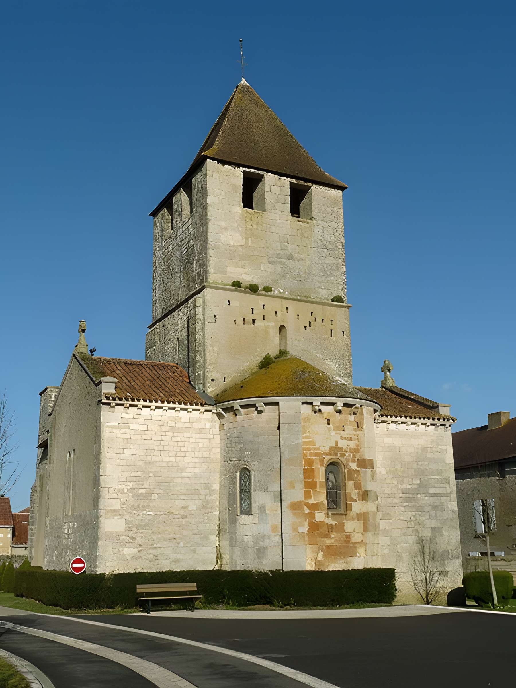 Église Saint-Didier de Marillac-le-Franc