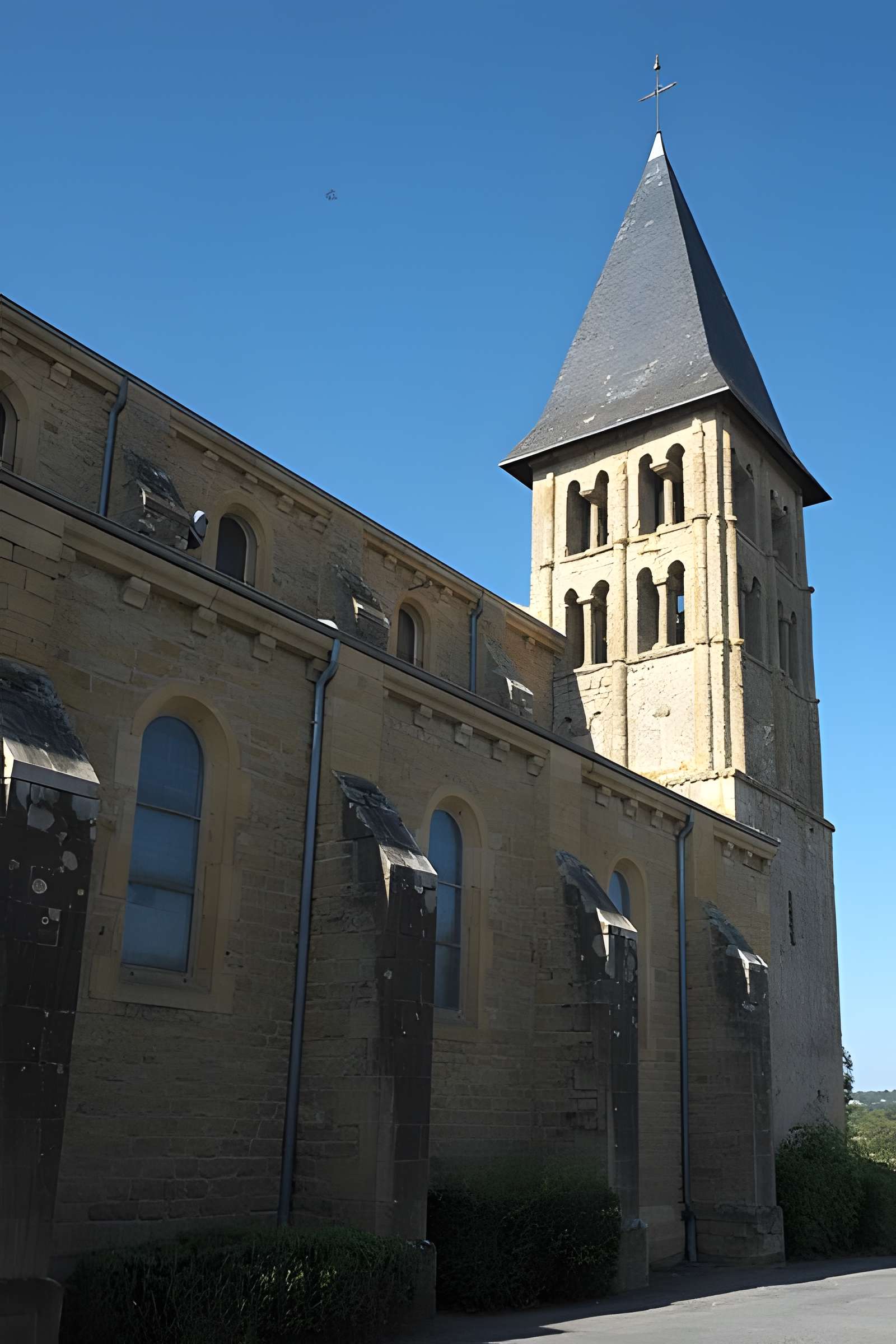 Église Saint-Didier de Rigny-sur-Arroux
