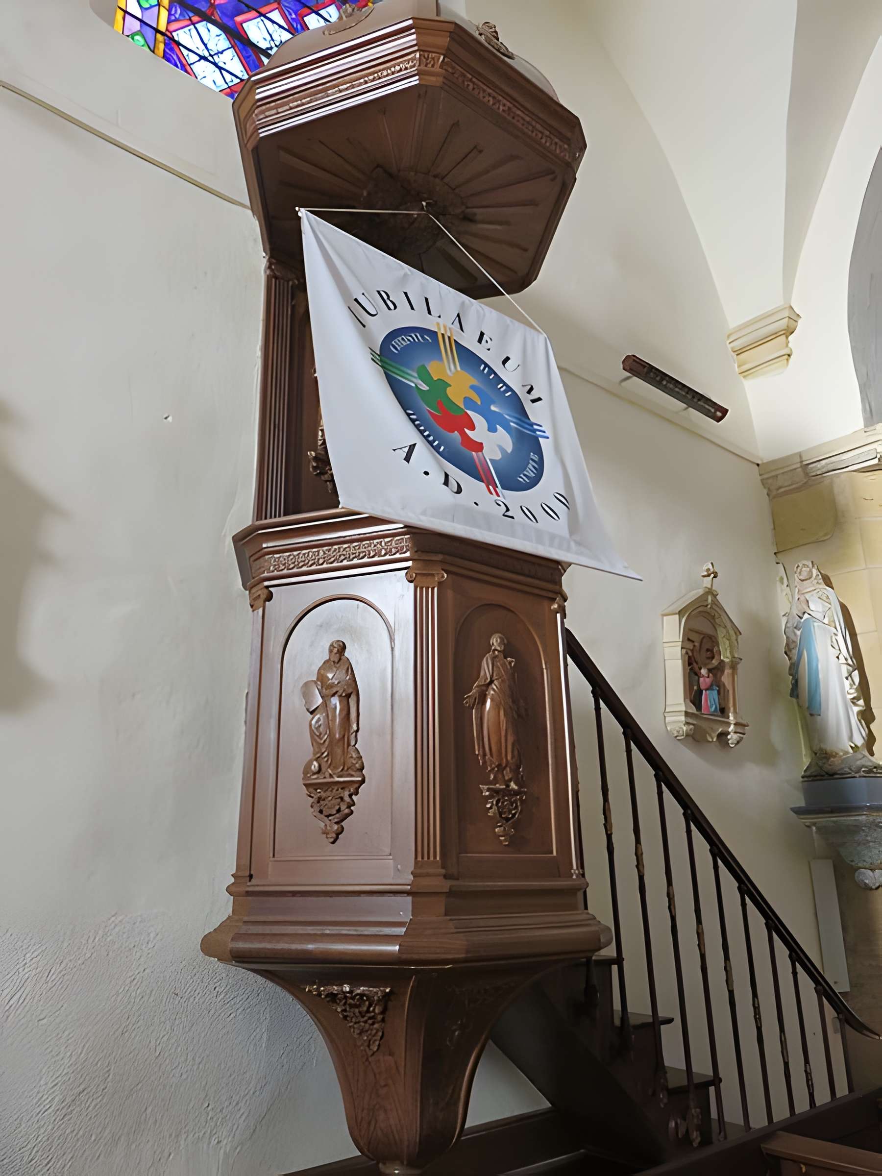 Église Saint-Dutrille de Frontenas