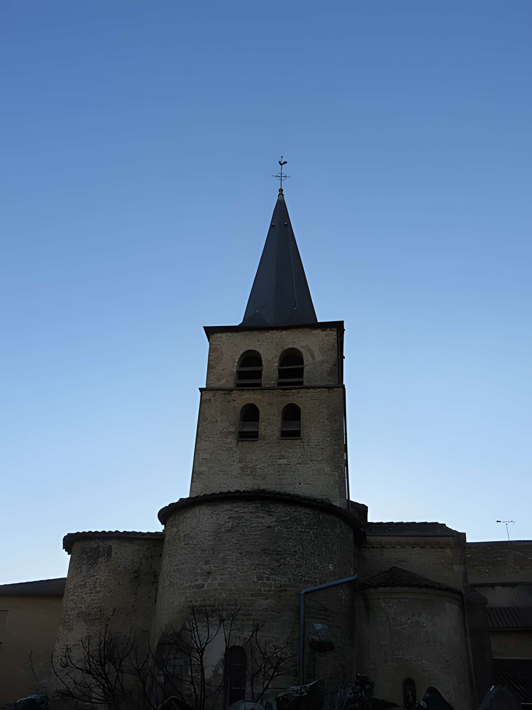 Église Saint-Dutrille de Frontenas