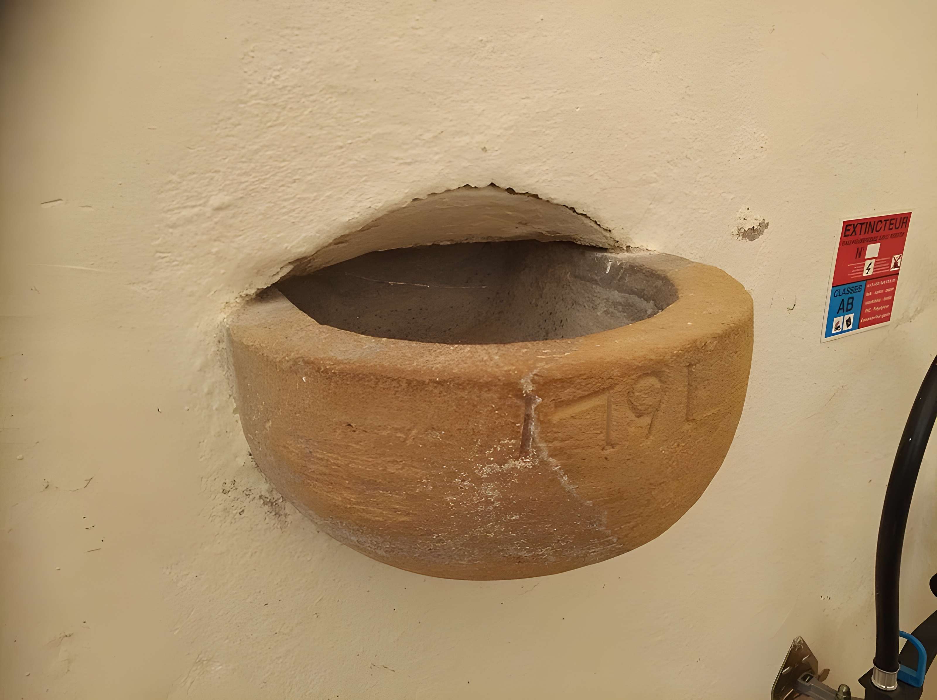 Église Saint-Dutrille de Frontenas