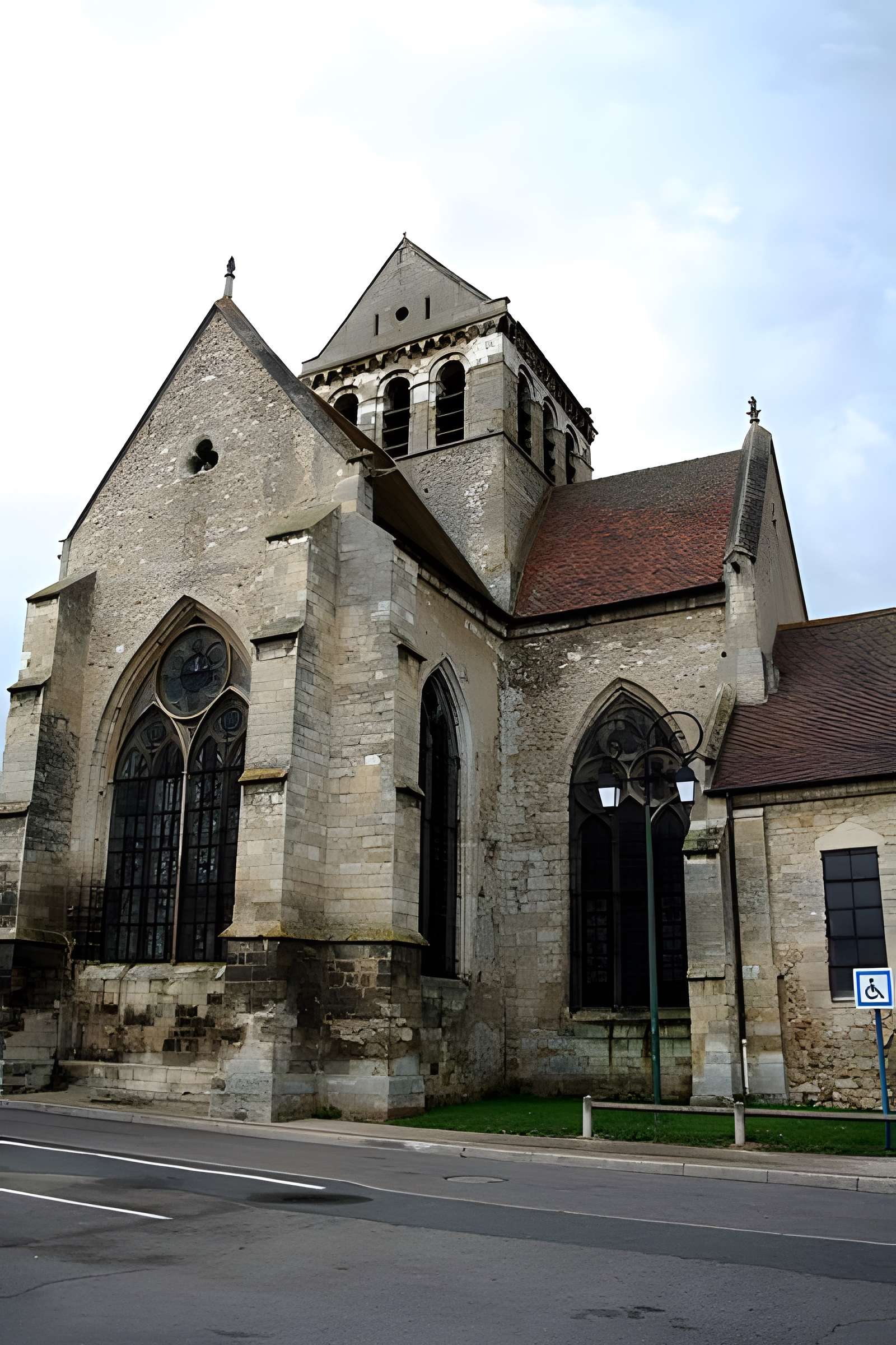 Église Sainte-Anne de Gassicourt