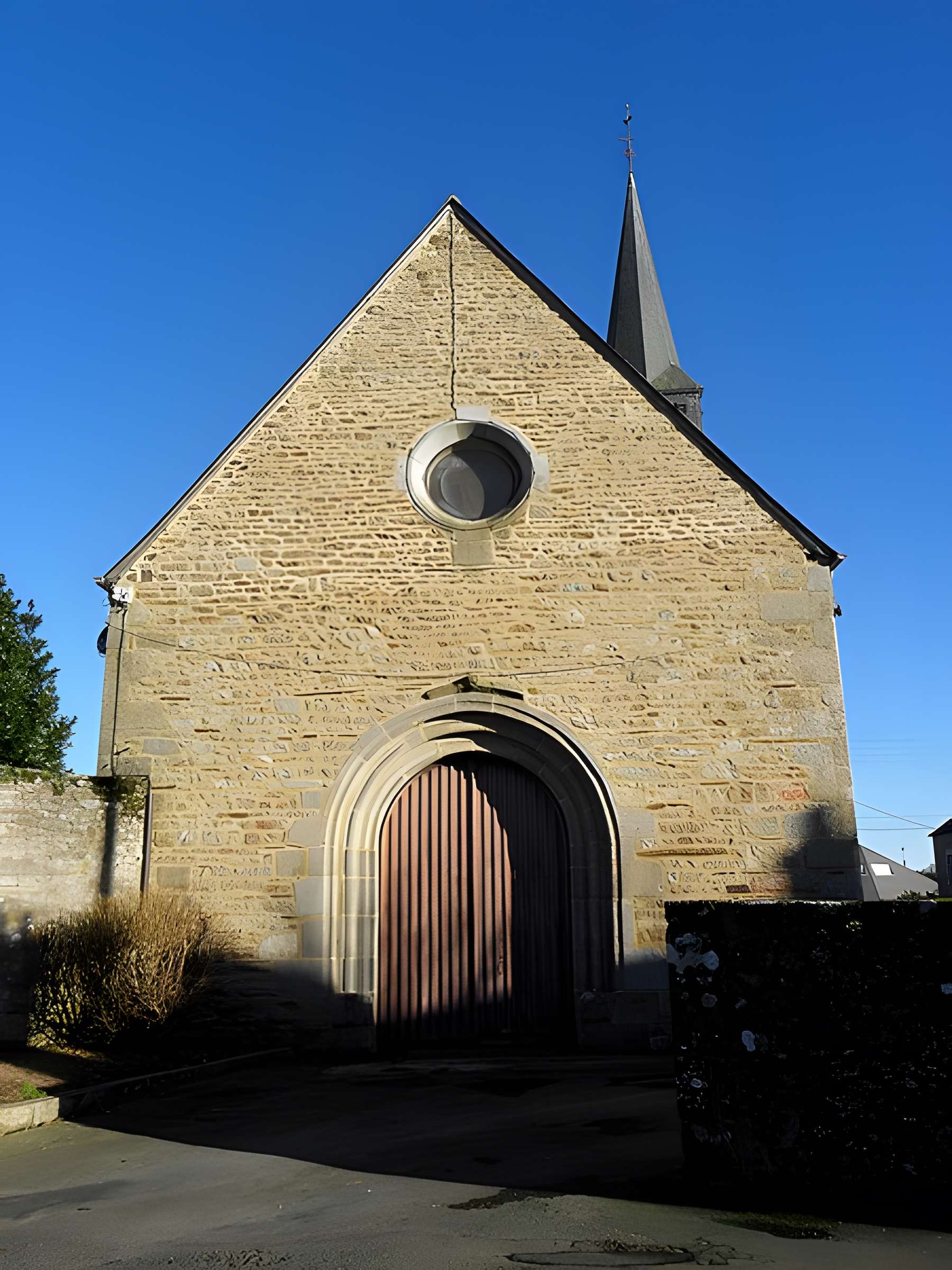 Église Sainte-Anne de Romagné
