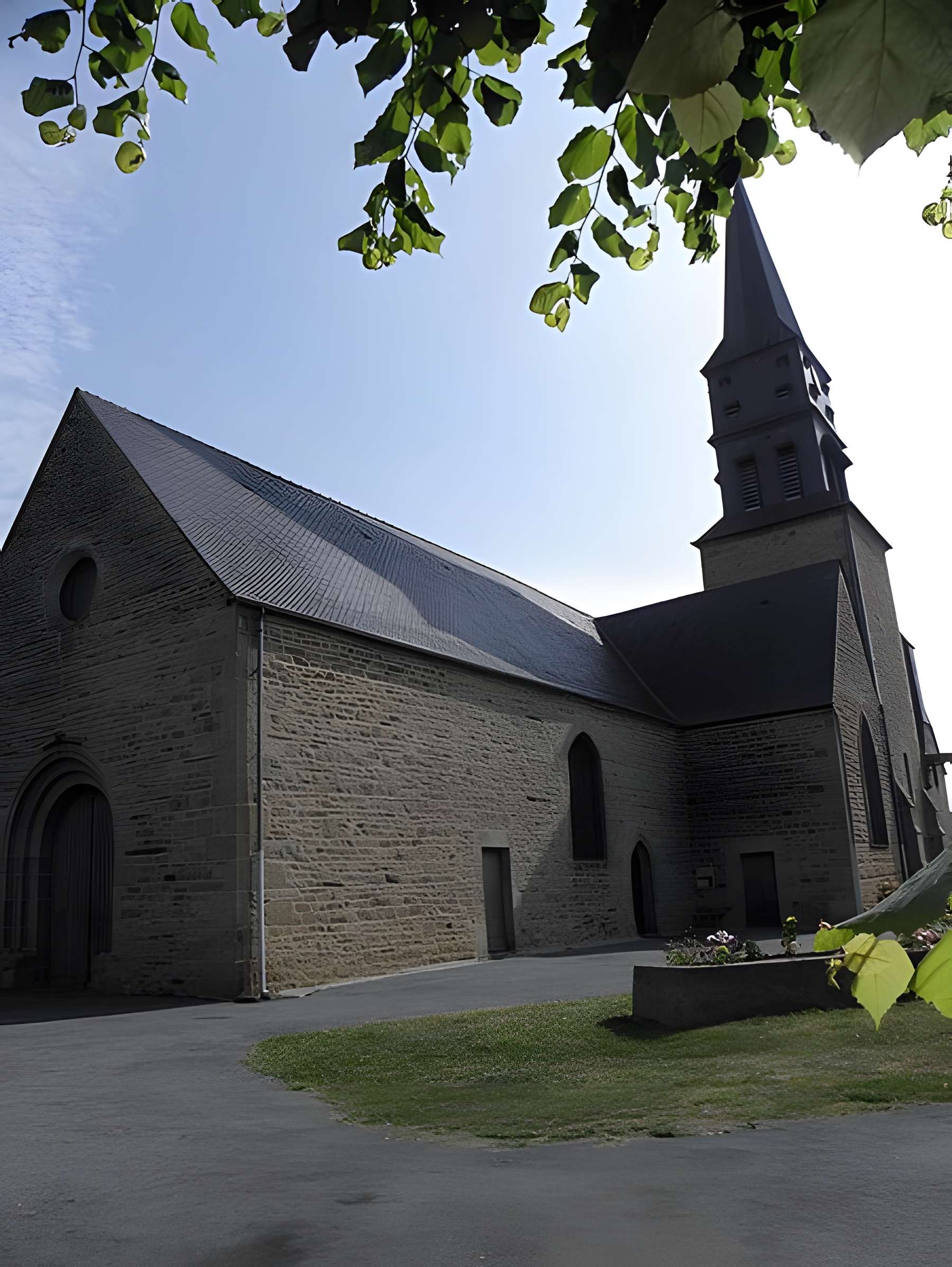 Église Sainte-Anne de Romagné