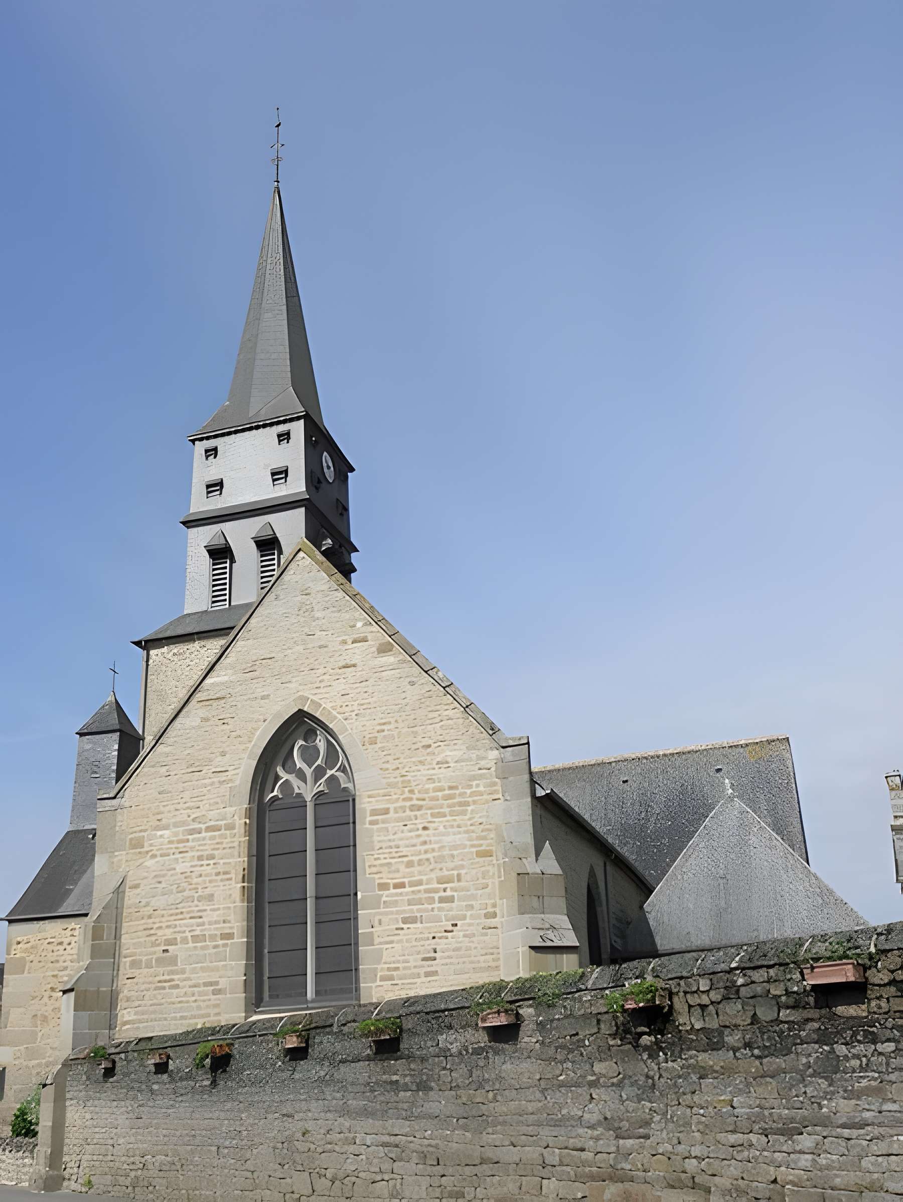 Église Sainte-Anne de Romagné
