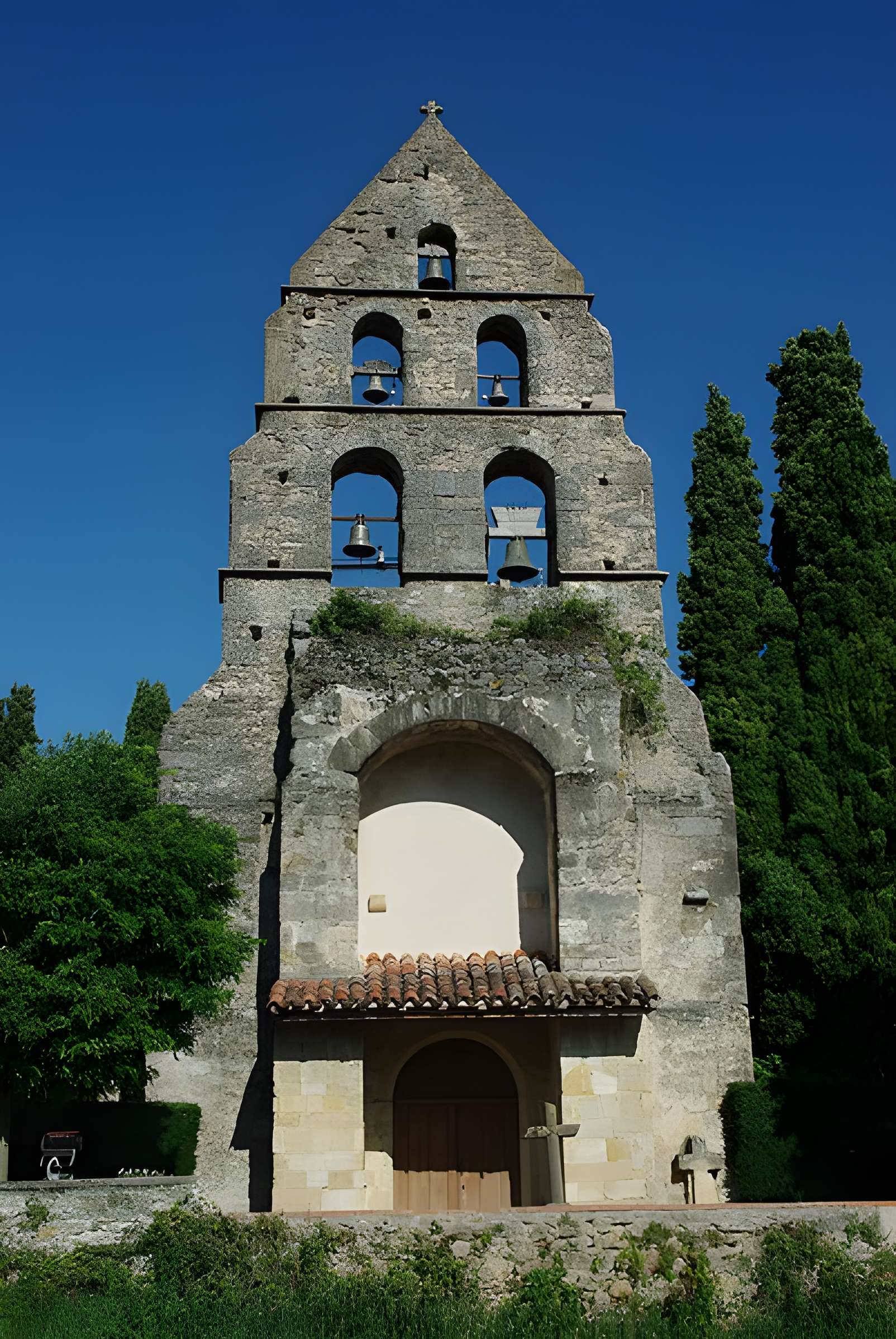 Église Sainte-Anne de Sabarat 