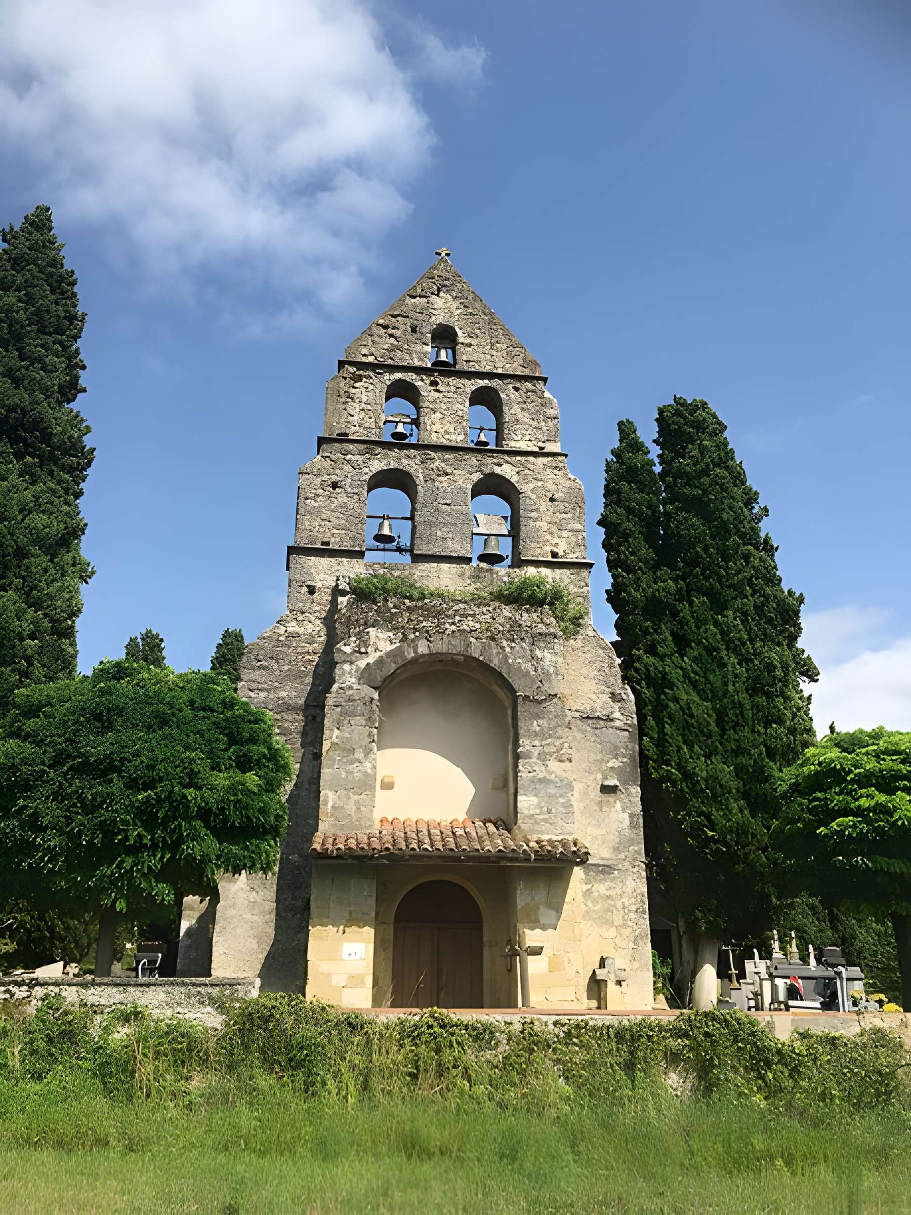 Église Sainte-Anne de Sabarat