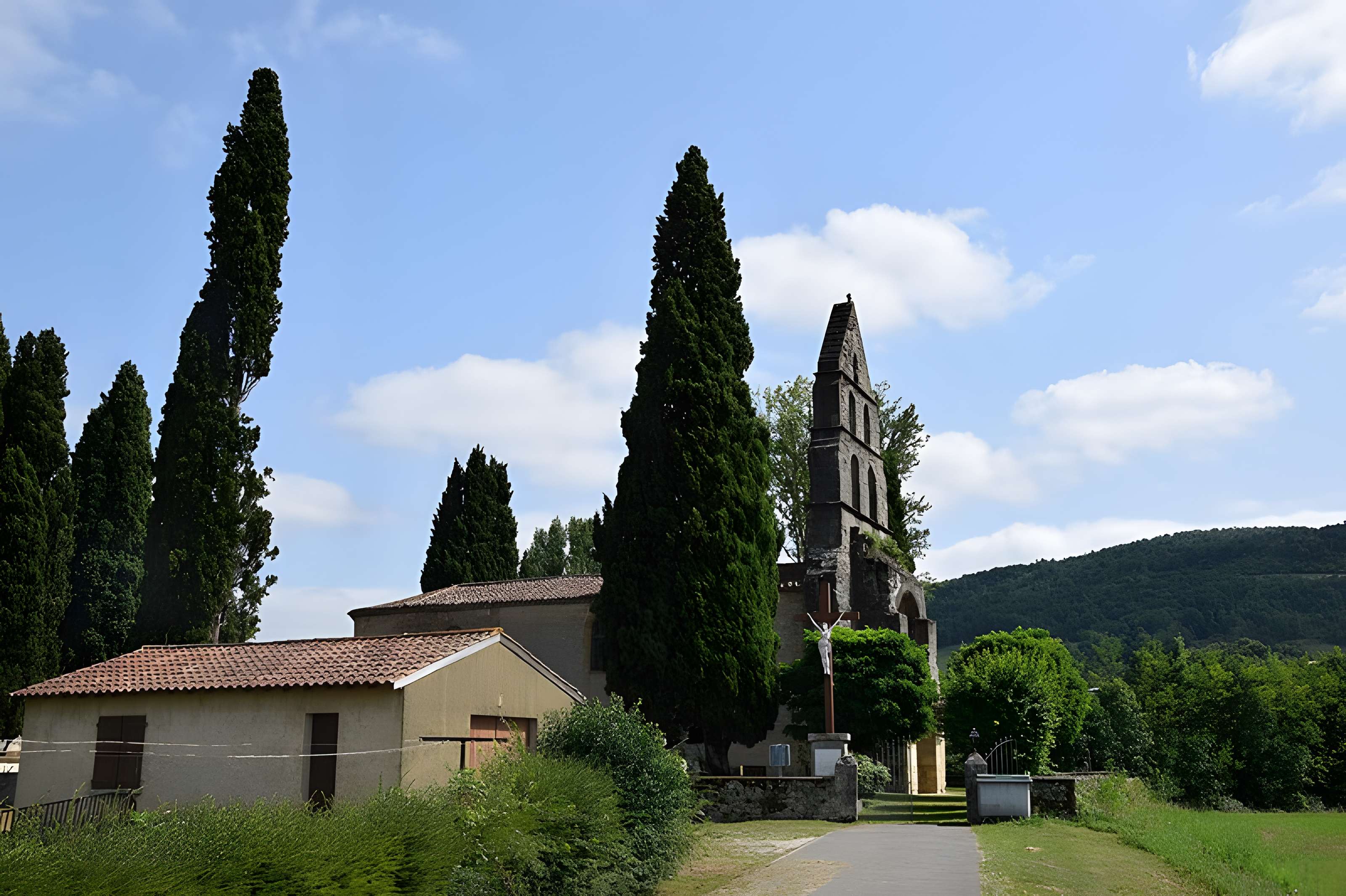 Église Sainte-Anne de Sabarat