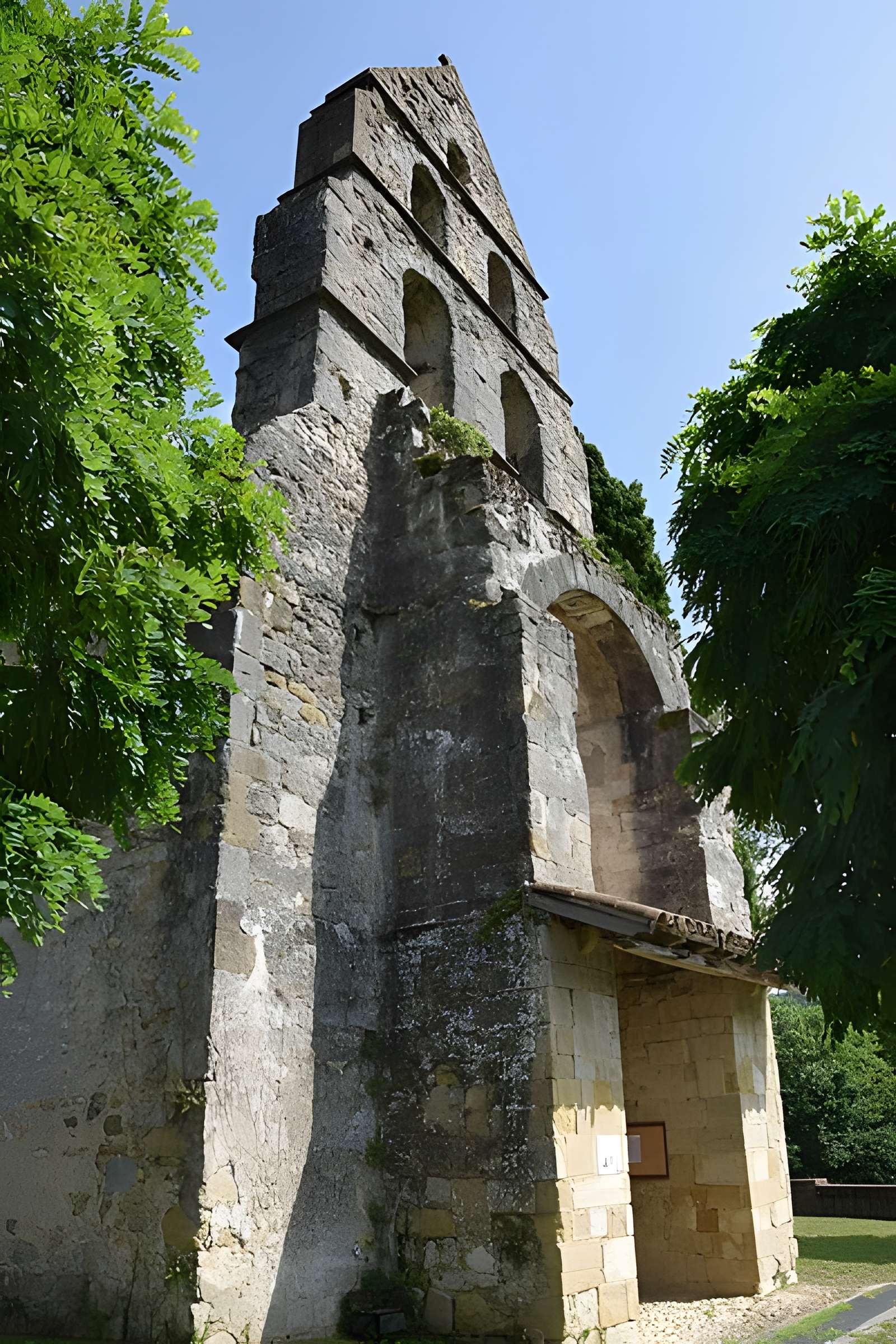 Église Sainte-Anne de Sabarat