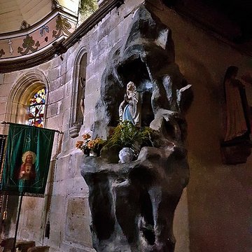 Eglise Saint-Jean-Baptiste, dite aussi Sainte-Anne
