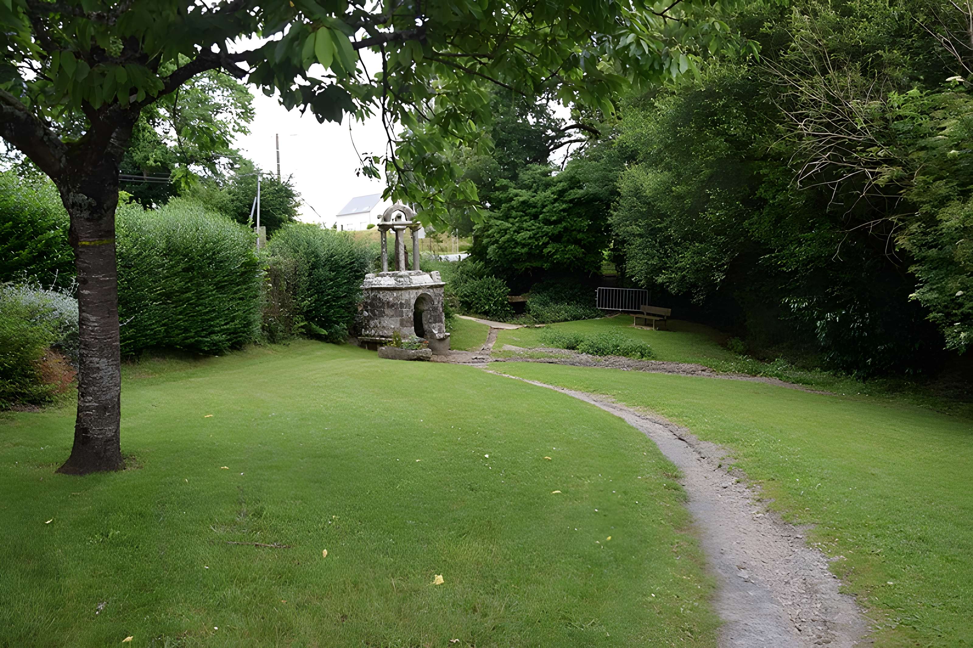 Eglise Saint-Jean-Baptiste, dite aussi Sainte-Anne