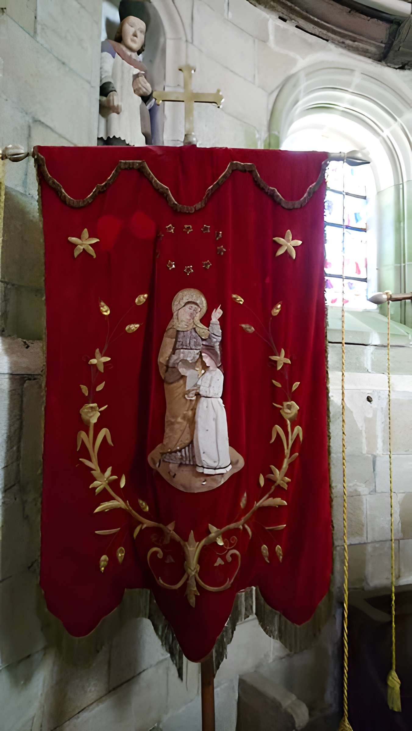 Eglise Saint-Jean-Baptiste, dite aussi Sainte-Anne