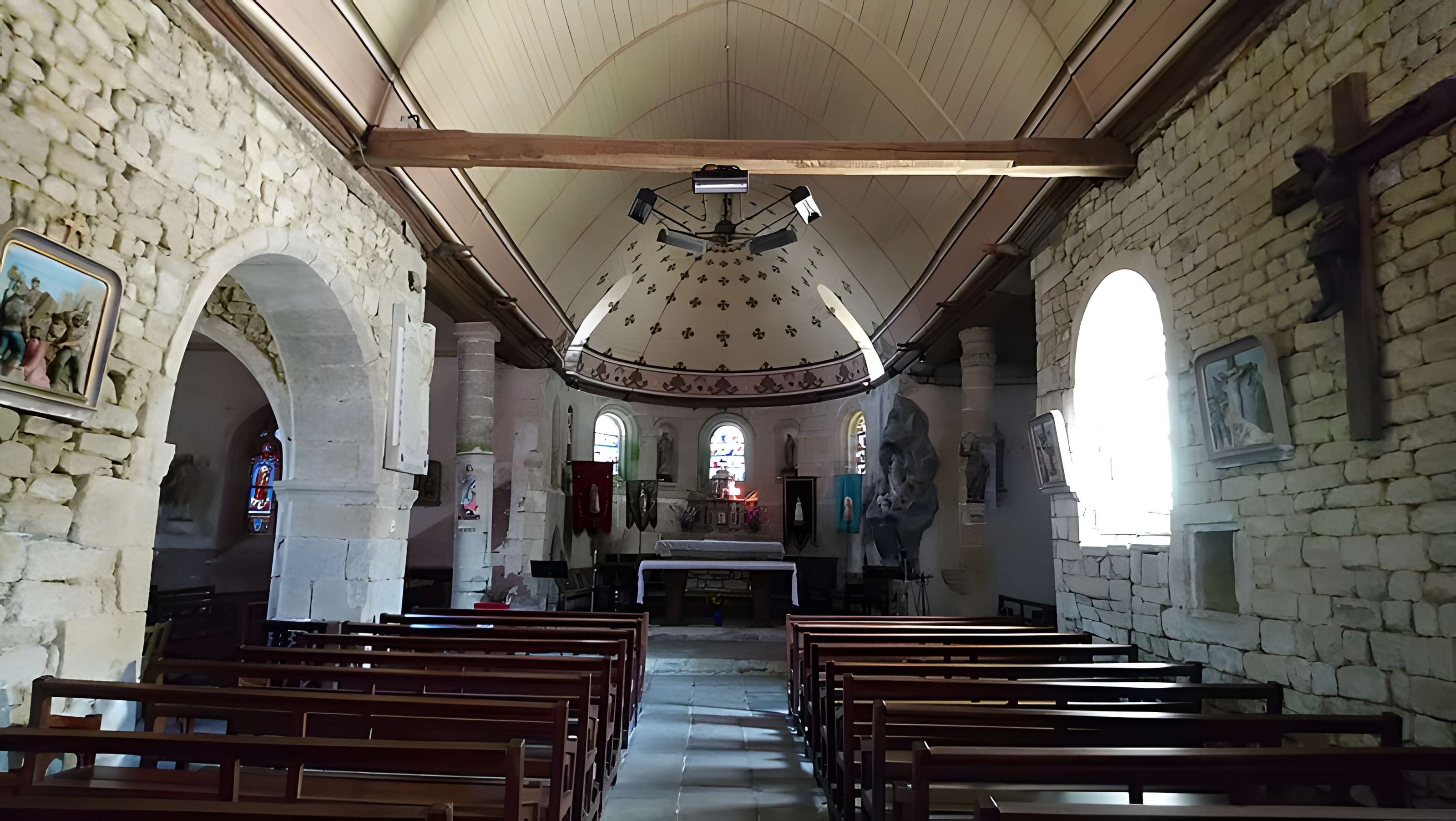 Eglise Saint-Jean-Baptiste, dite aussi Sainte-Anne