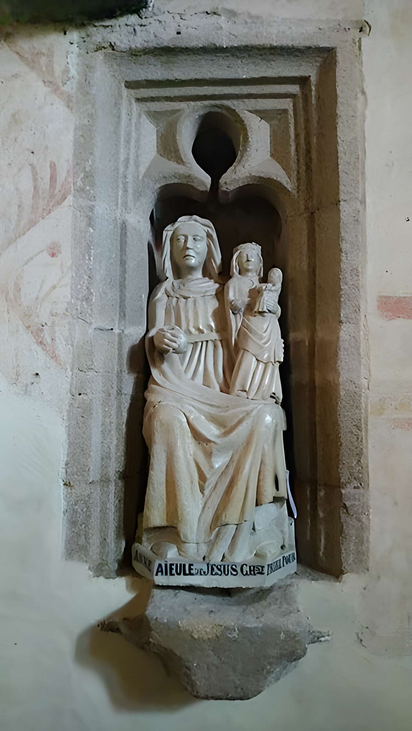 Eglise Saint-Jean-Baptiste, dite aussi Sainte-Anne