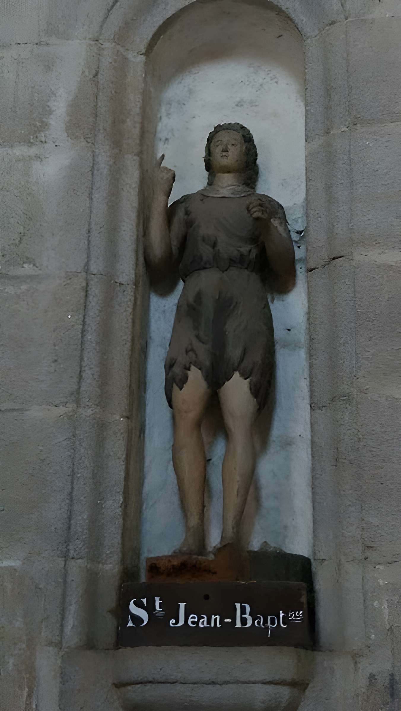 Eglise Saint-Jean-Baptiste, dite aussi Sainte-Anne