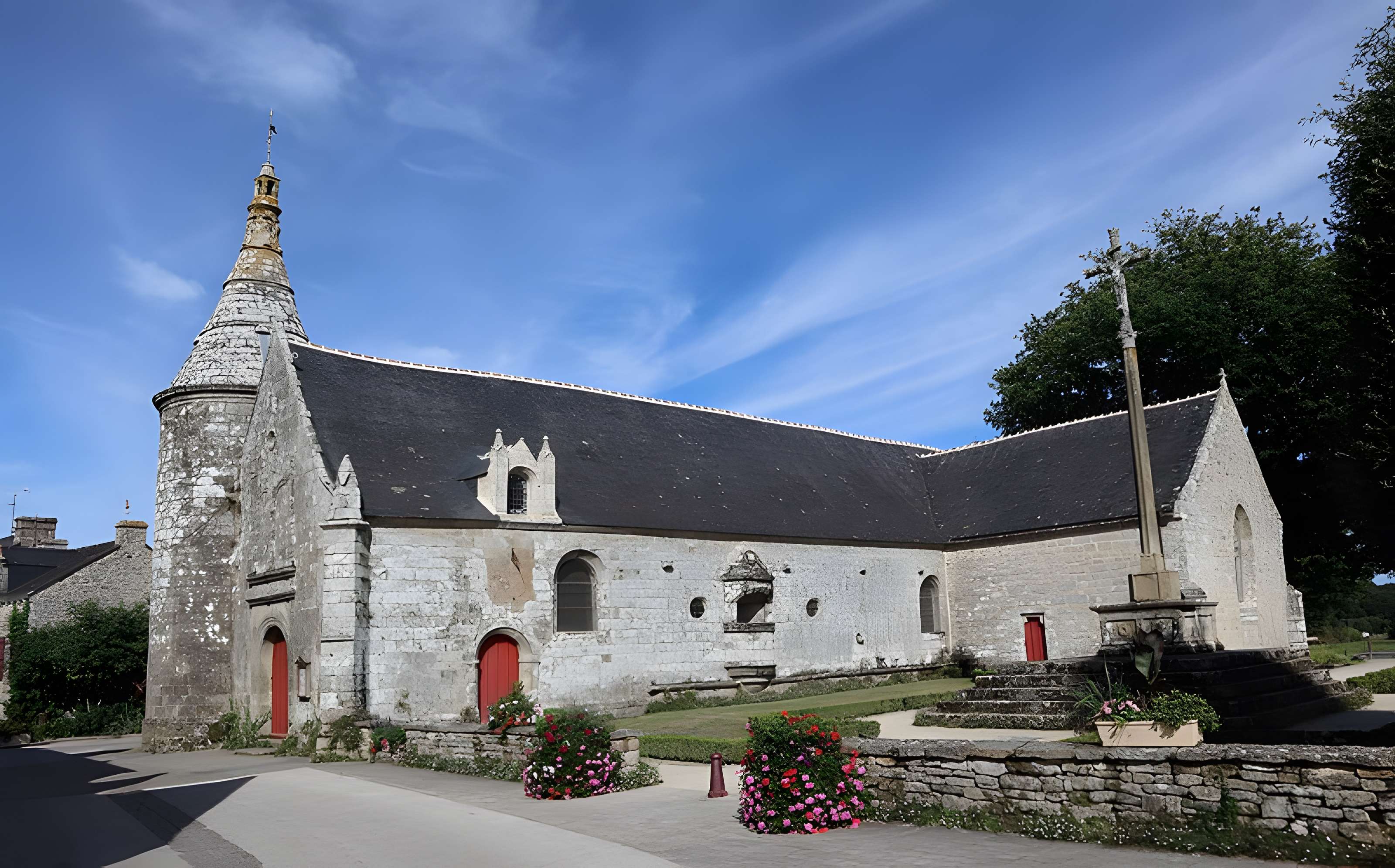 Eglise Saint-Jean-Baptiste, dite aussi Sainte-Anne