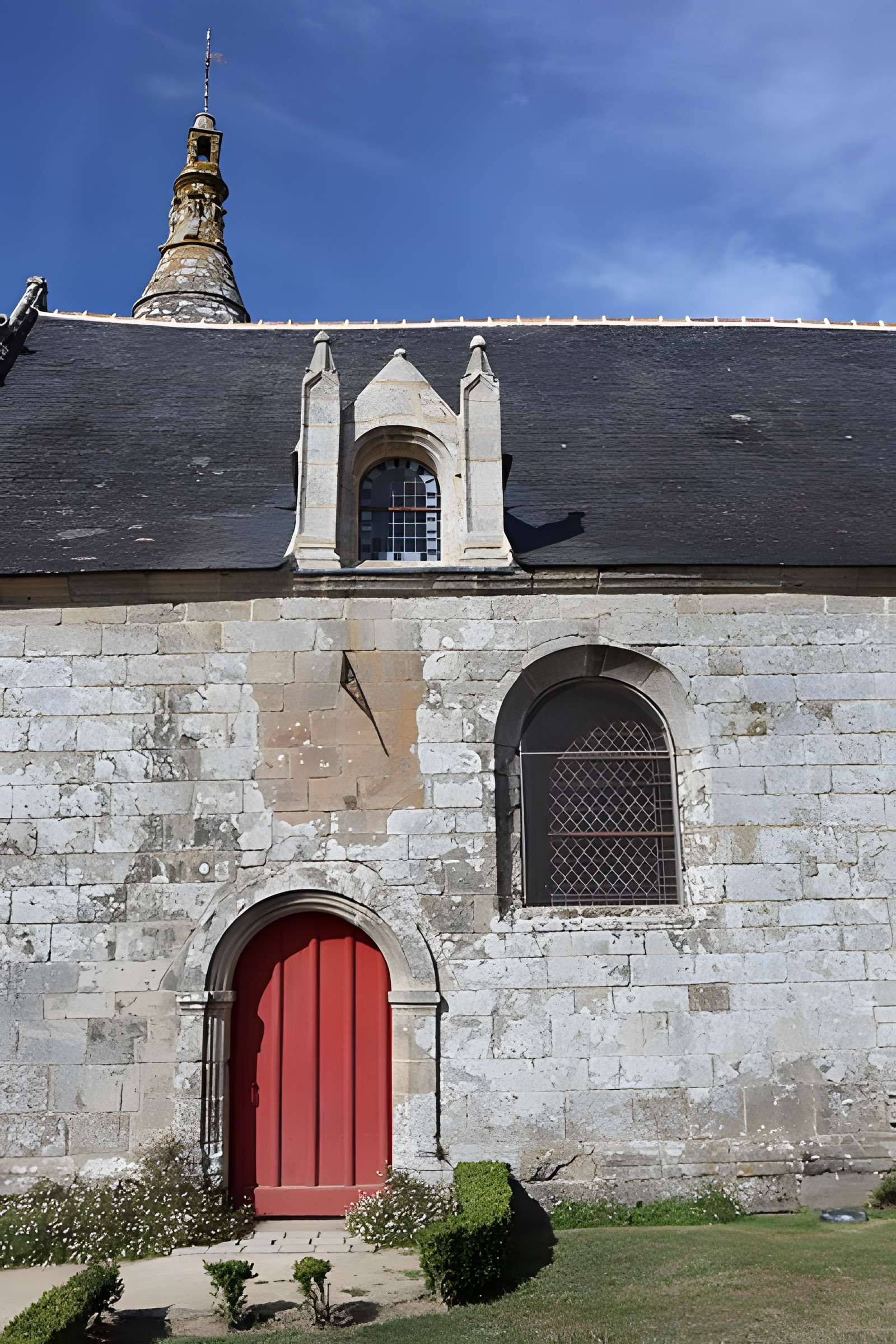 Eglise Saint-Jean-Baptiste, dite aussi Sainte-Anne